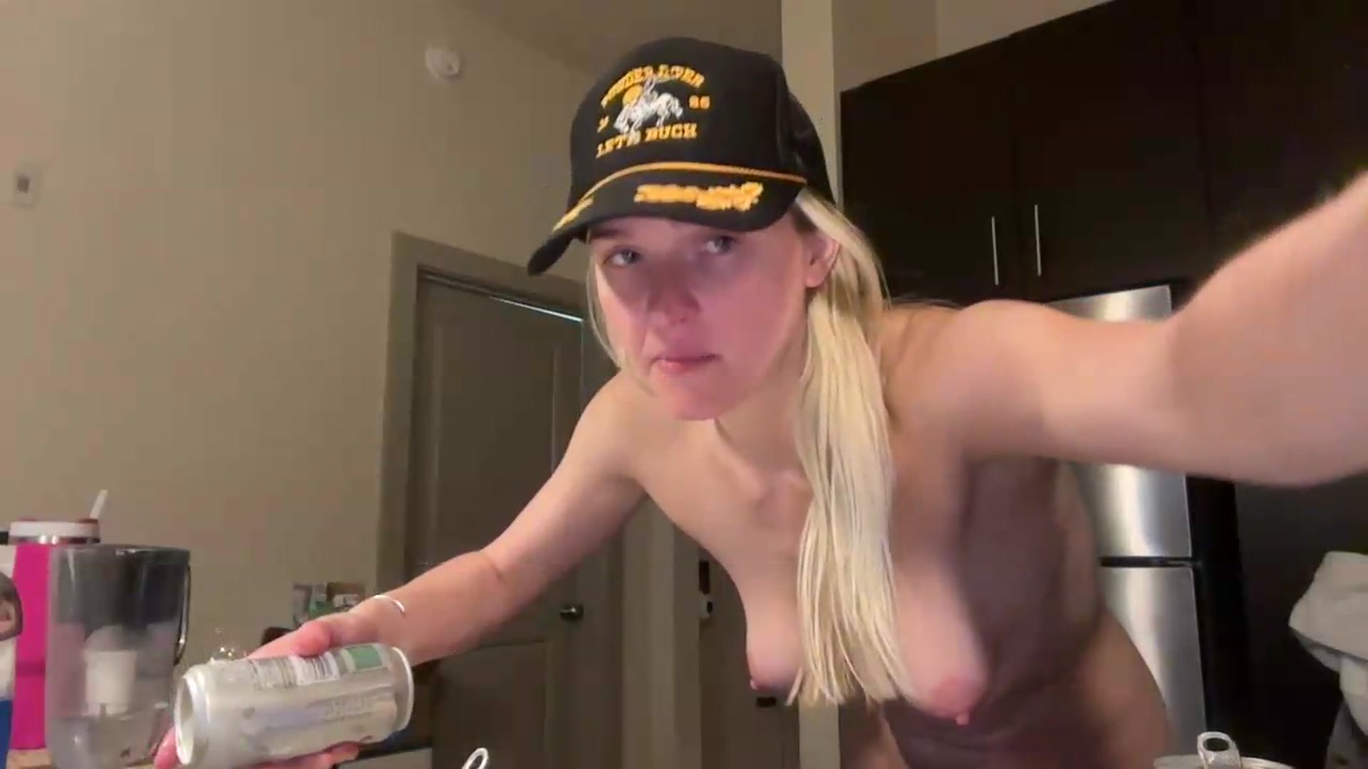 Gallery image thumbnail from Partygirl1's myfreecams stream on, 06/11/2026, 12:19 image 8 of 20