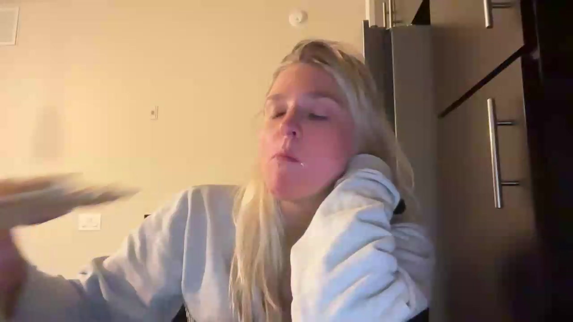 Gallery image thumbnail from Partygirl1's myfreecams stream on, 06/12/2026, 12:44 image 17 of 20
