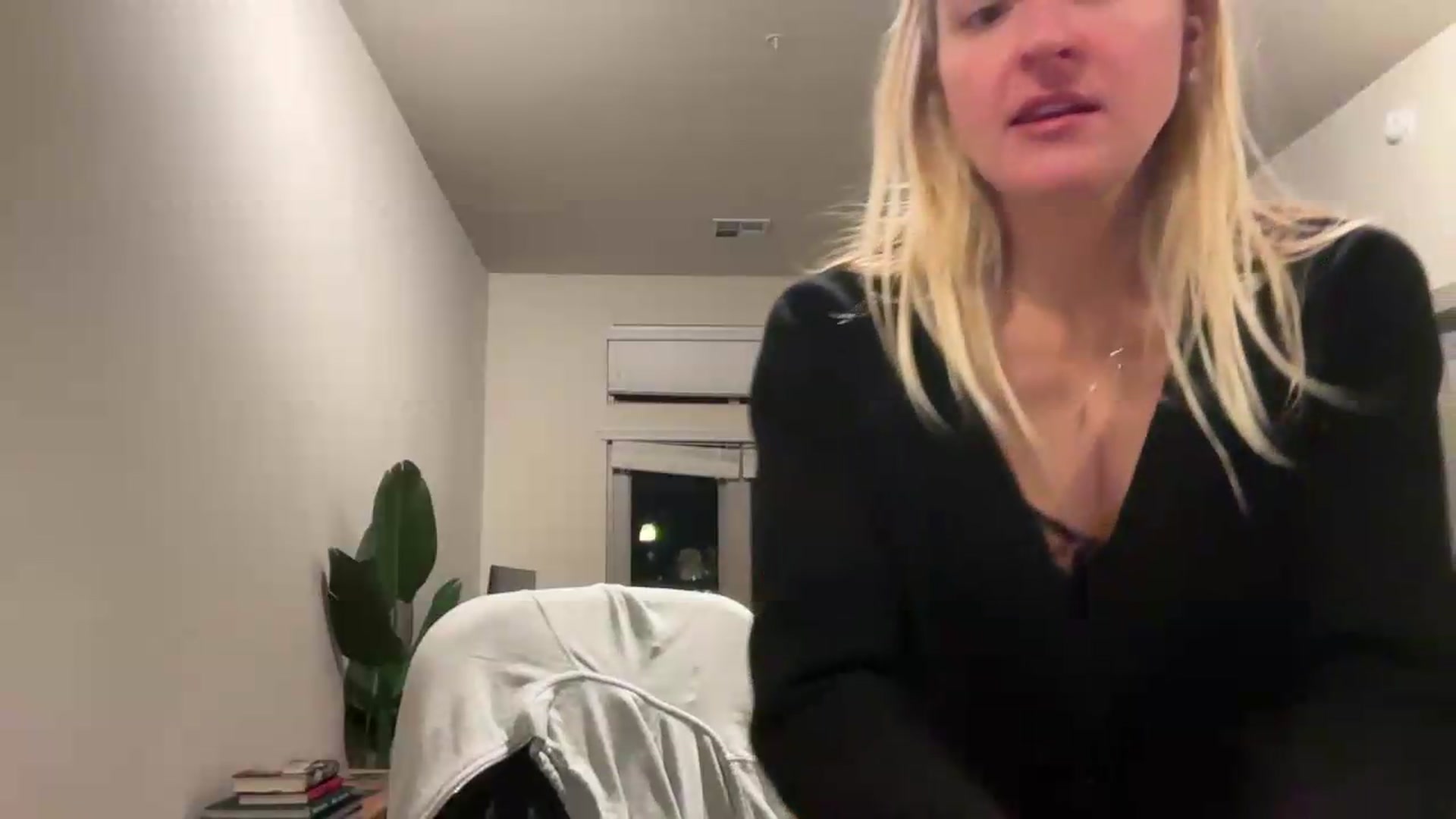 Gallery image thumbnail from Partygirl1's myfreecams stream on, 06/15/2026, 11:27 image 5 of 20