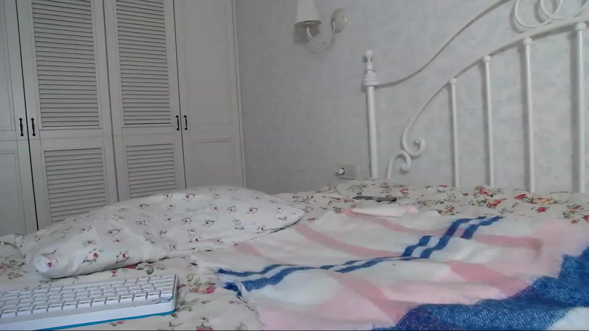 Gallery image thumbnail from Passion0ut's myfreecams stream on, 12/23/2022, 20:18 image 13 of 20