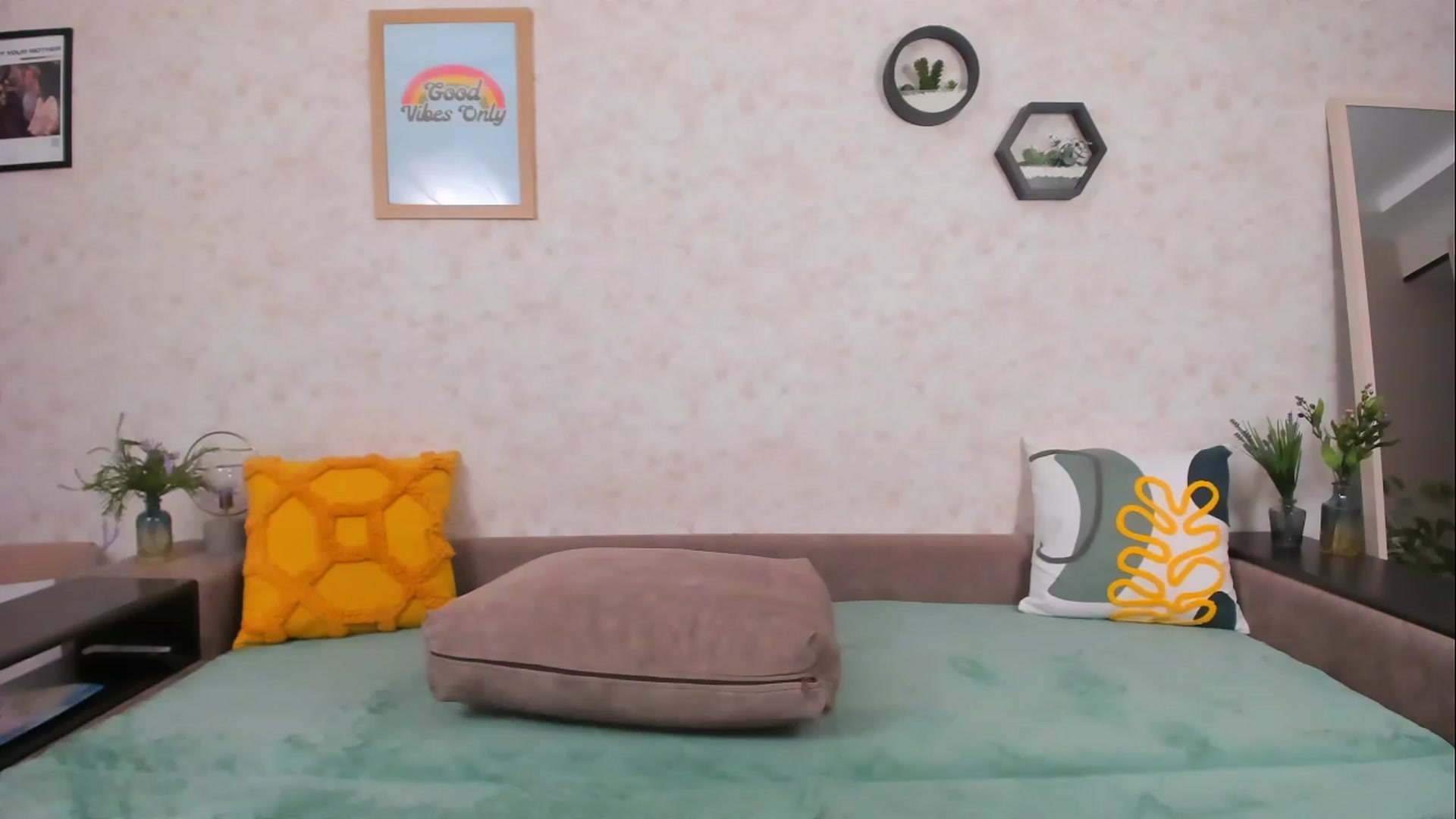 Gallery image thumbnail from Passion_Mery's myfreecams stream on, 04/15/2023, 15:32 image 8 of 20