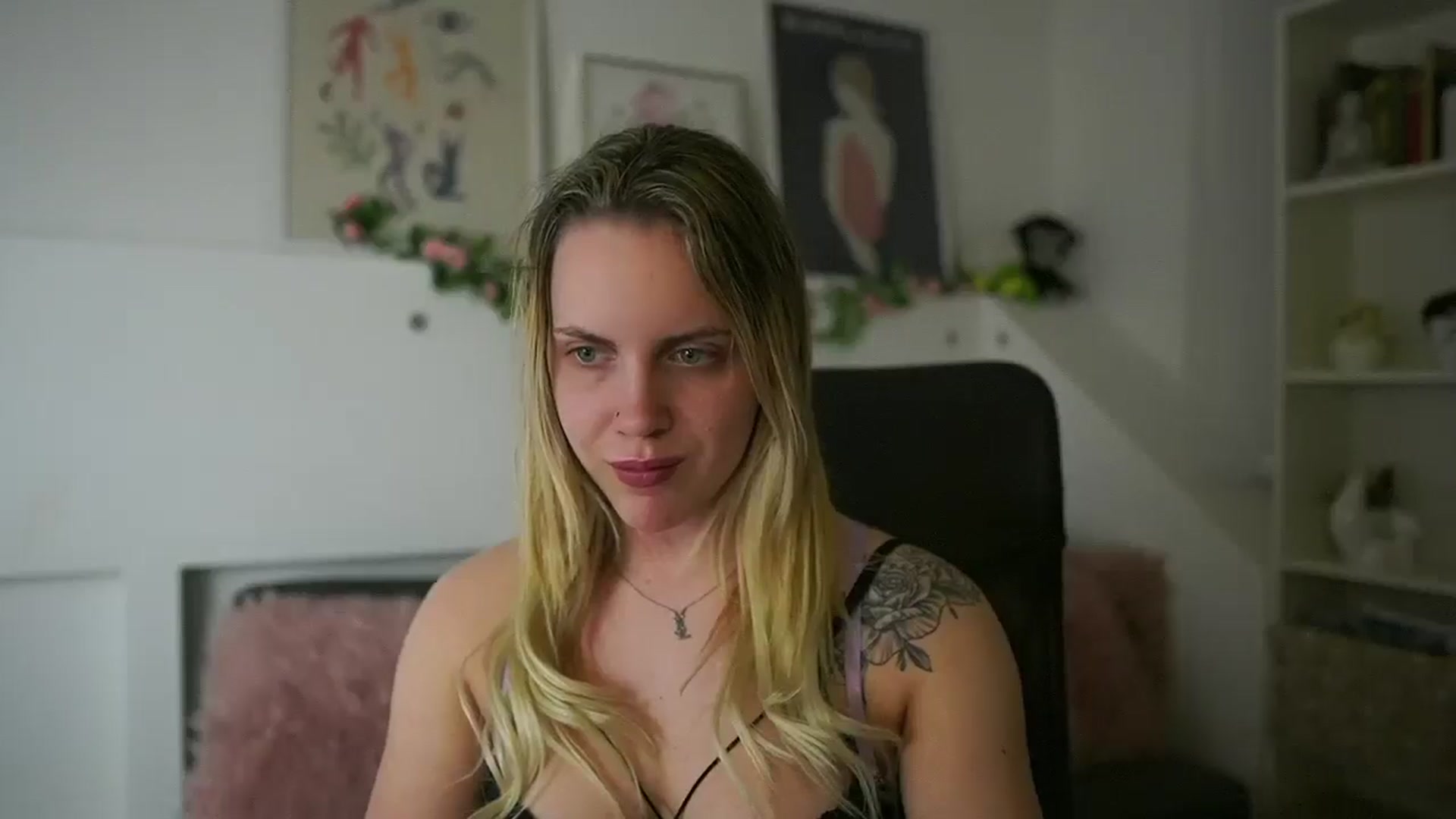 Gallery image thumbnail from Passion_show_'s myfreecams stream on, 04/06/2025, 17:22 image 14 of 20