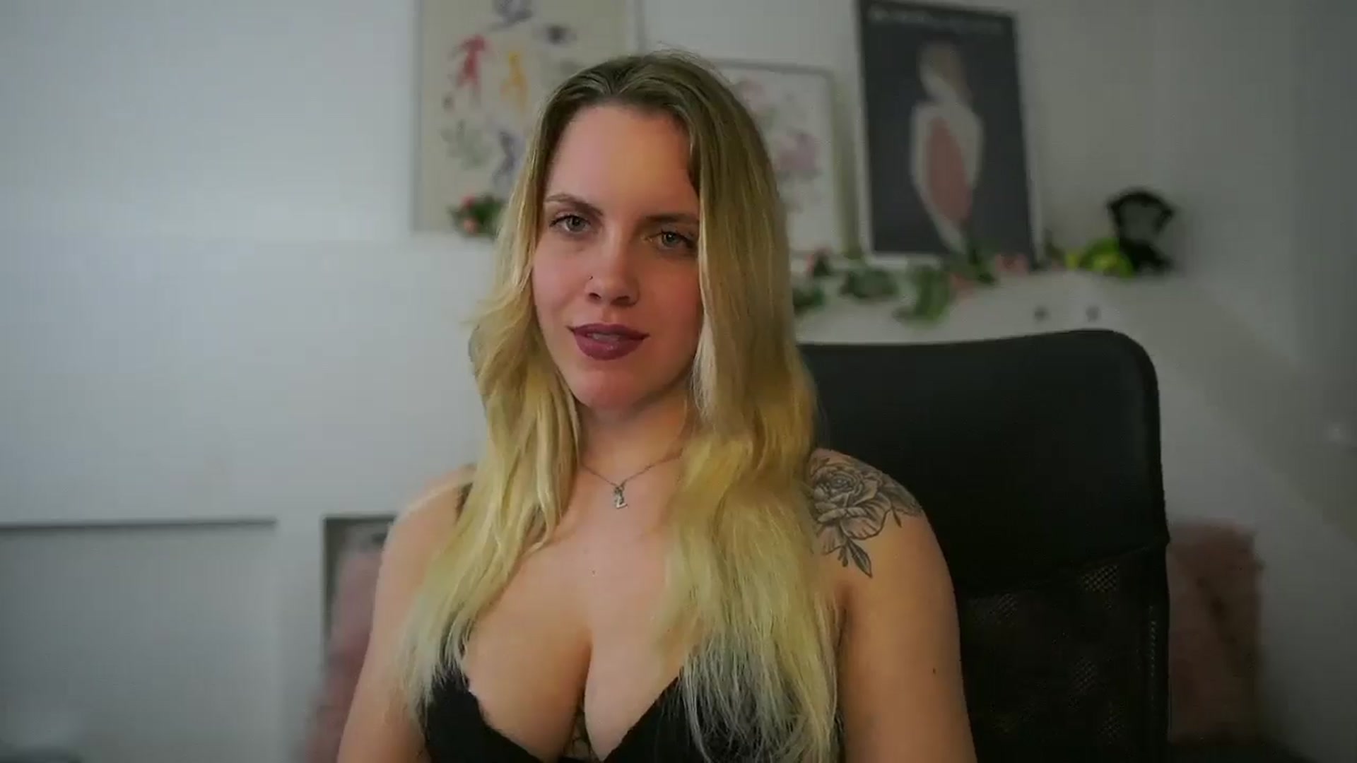 Gallery image thumbnail from Passion_show_'s myfreecams stream on, 04/07/2025, 10:33 image 9 of 20