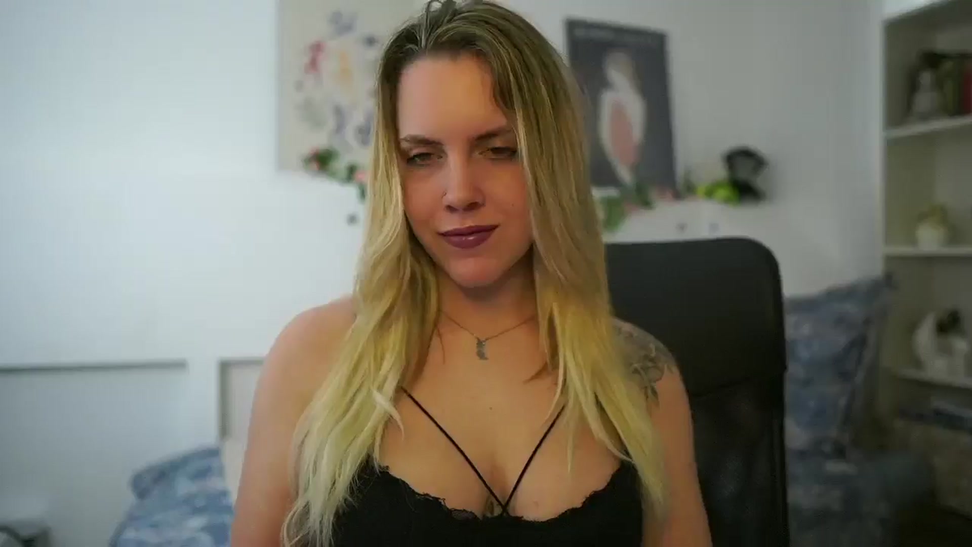Gallery image thumbnail from Passion_show_'s myfreecams stream on, 04/08/2025, 09:15 image 11 of 20