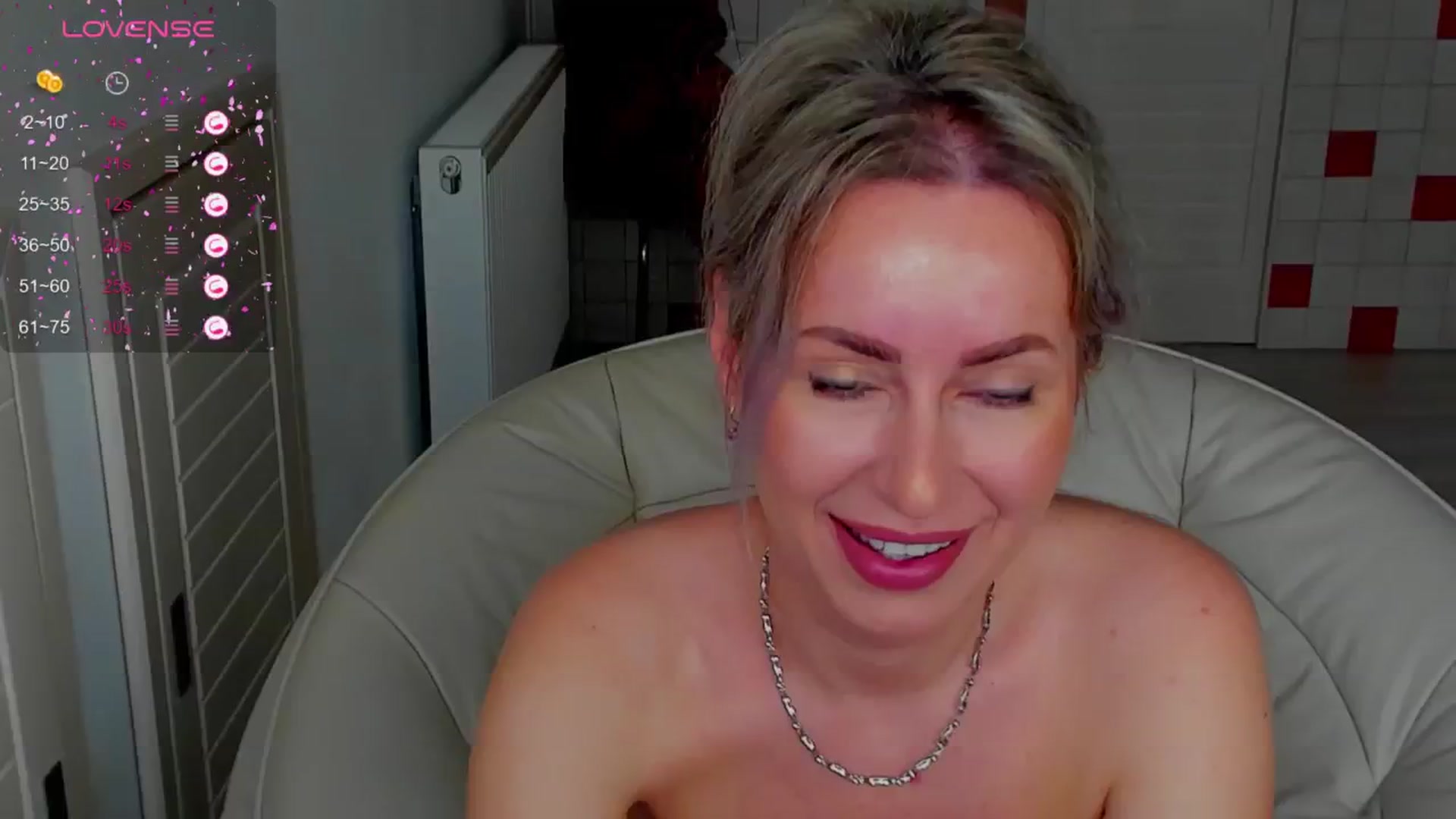 Gallery image thumbnail from Passionkitty0's myfreecams stream on, 06/12/2024, 08:14 image 17 of 20