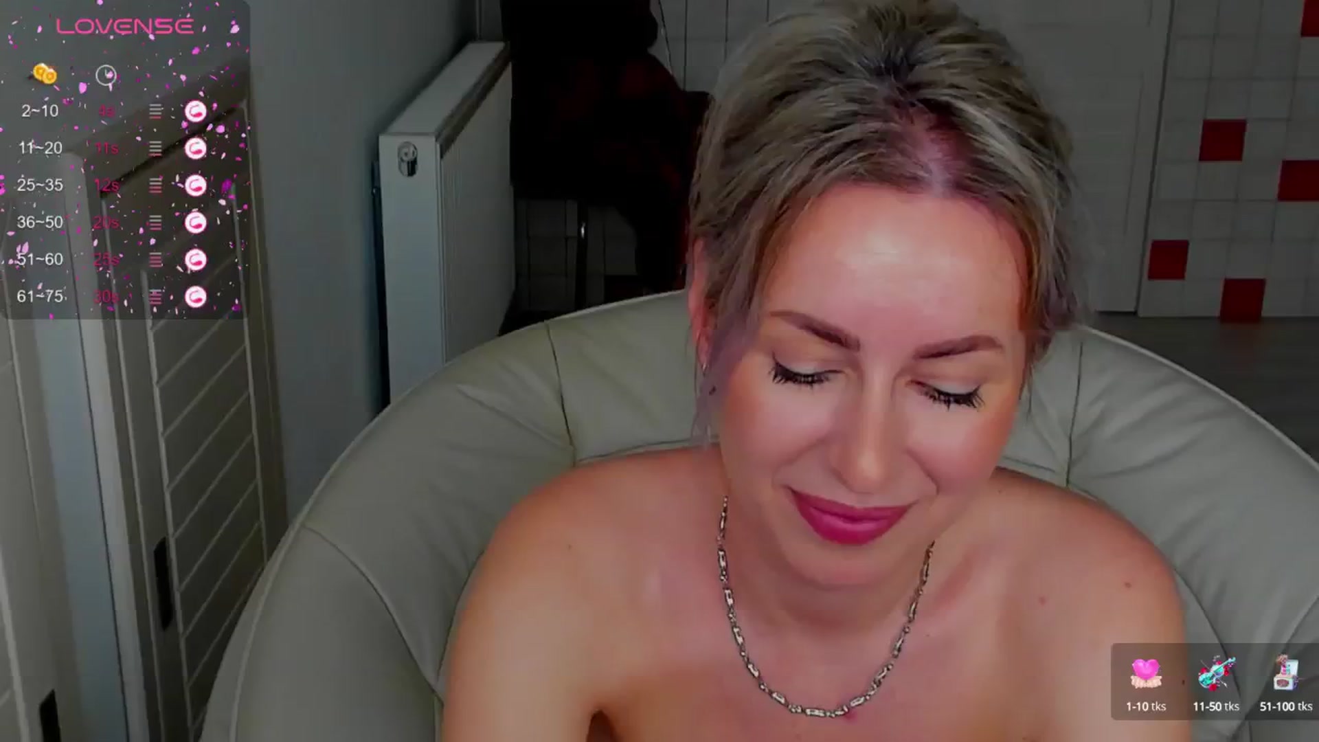 Gallery image thumbnail from Passionkitty0's myfreecams stream on, 06/12/2024, 08:14 image 16 of 20