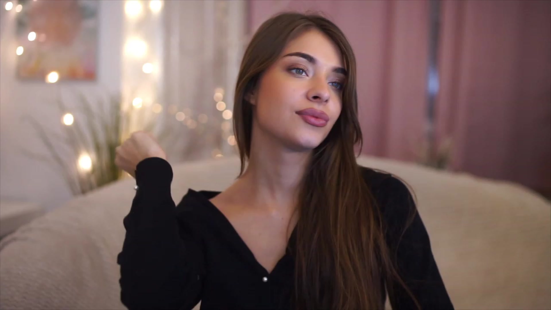 Gallery image thumbnail from Patrascanu333's myfreecams stream on, 12/01/2022, 16:44 image 7 of 20