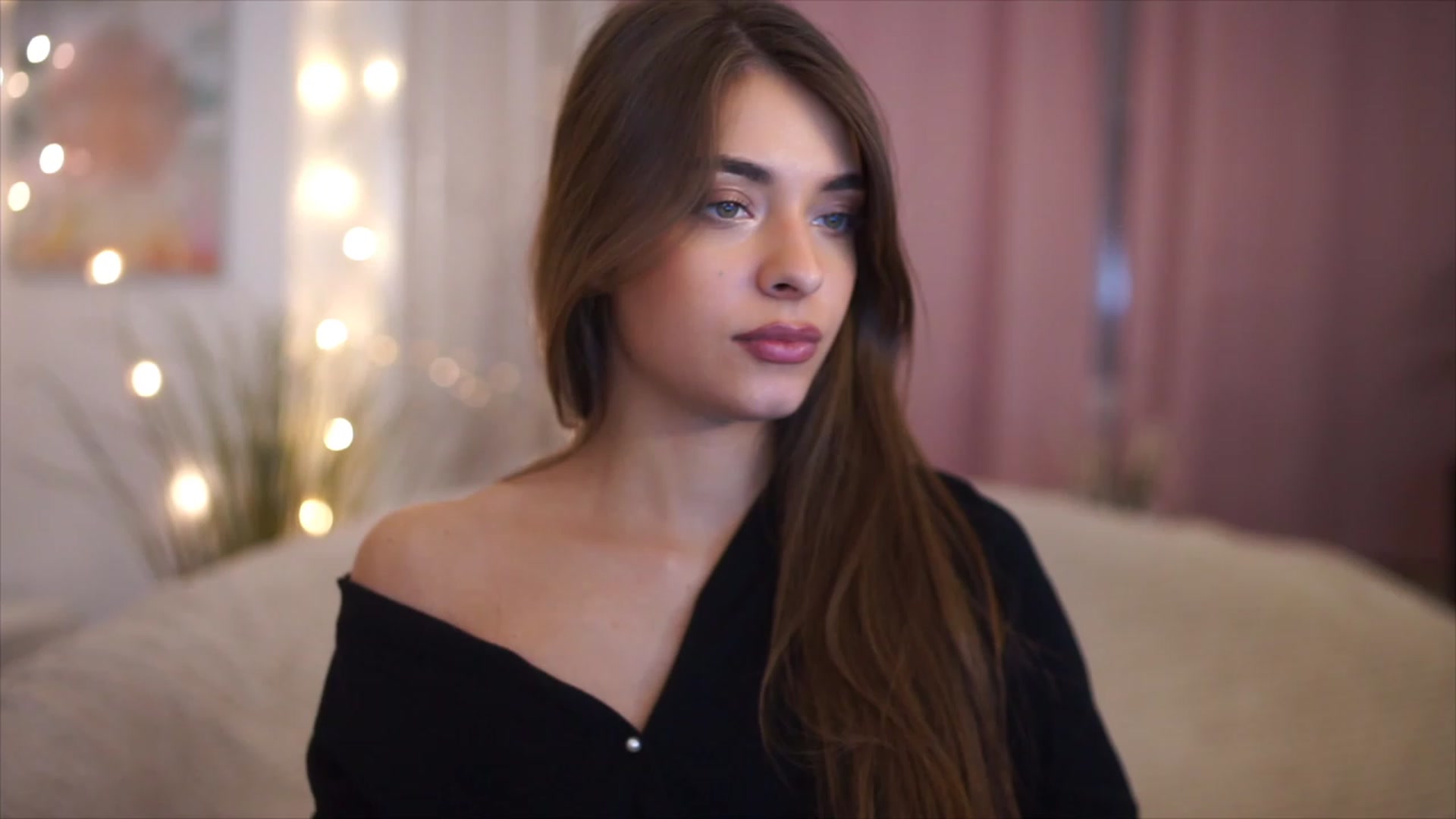Gallery image thumbnail from Patrascanu333's myfreecams stream on, 12/01/2022, 16:44 image 1 of 20