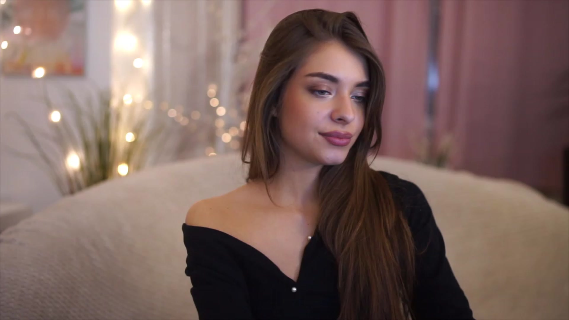 Gallery image thumbnail from Patrascanu333's myfreecams stream on, 12/01/2022, 16:44 image 18 of 20