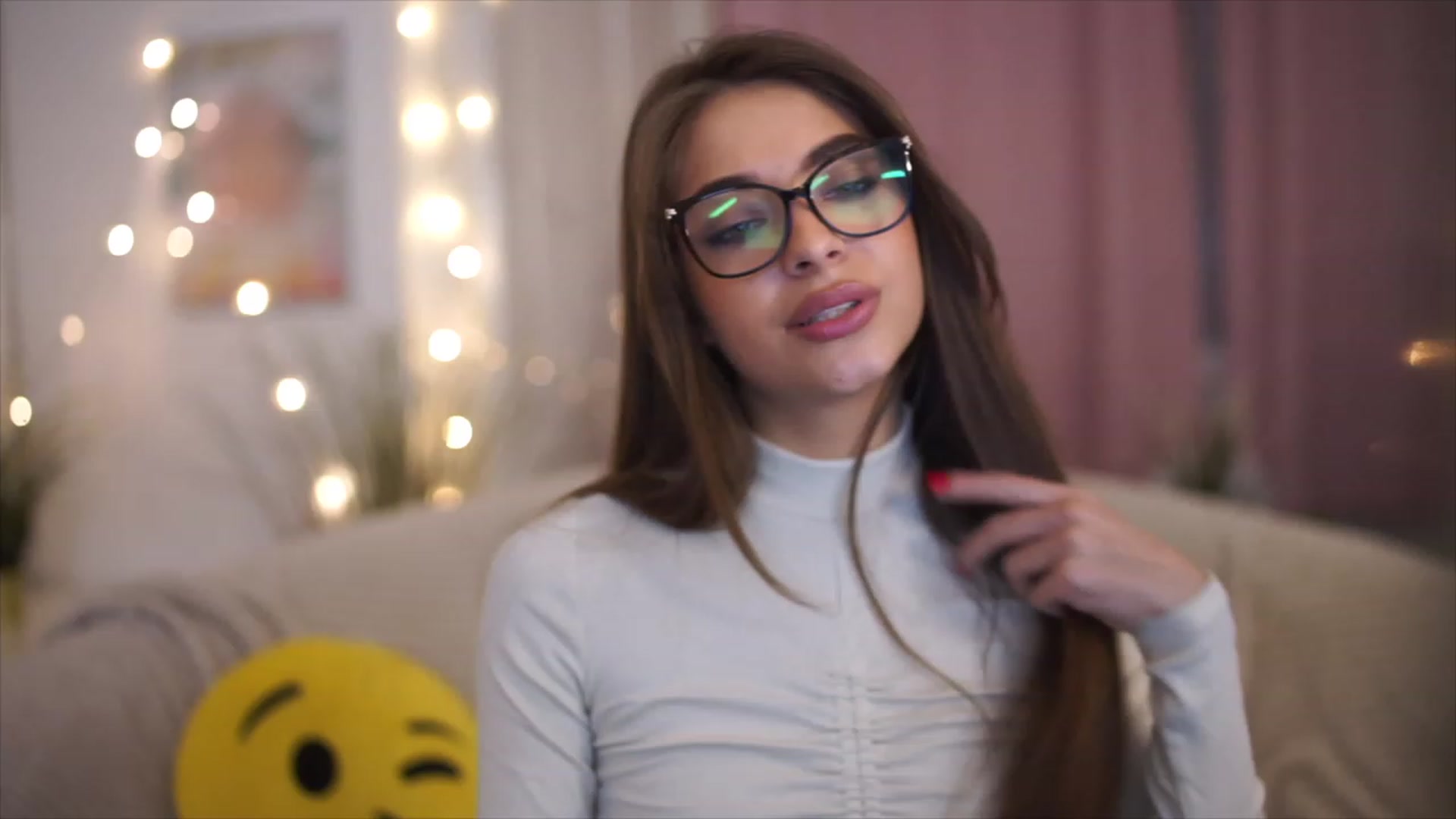 Gallery image thumbnail from Patrascanu333's myfreecams stream on, 12/02/2022, 17:17 image 6 of 20