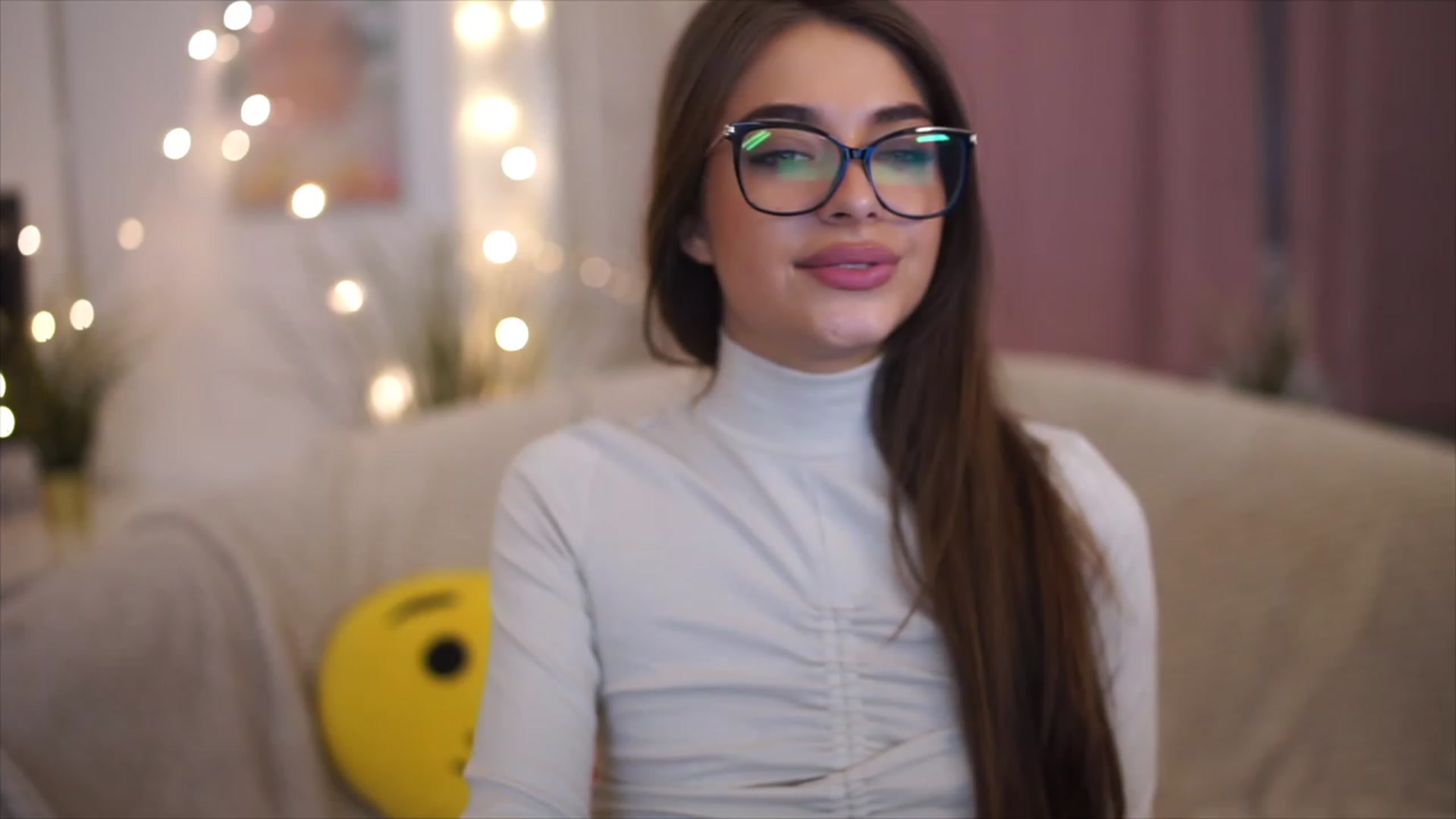 Gallery image thumbnail from Patrascanu333's myfreecams stream on, 12/02/2022, 18:37 image 5 of 20