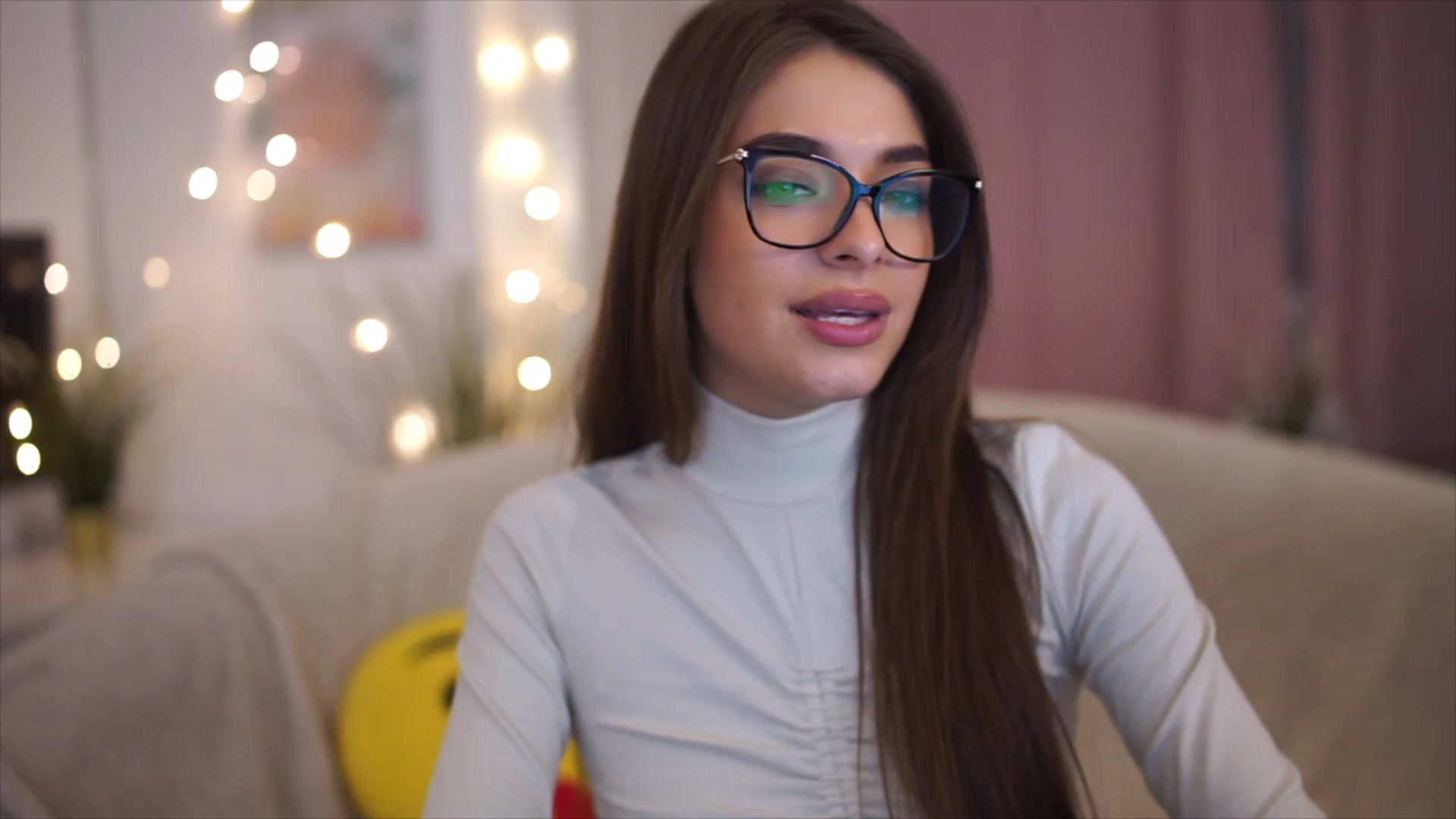 Gallery image thumbnail from Patrascanu333's myfreecams stream on, 12/02/2022, 18:37 image 1 of 20