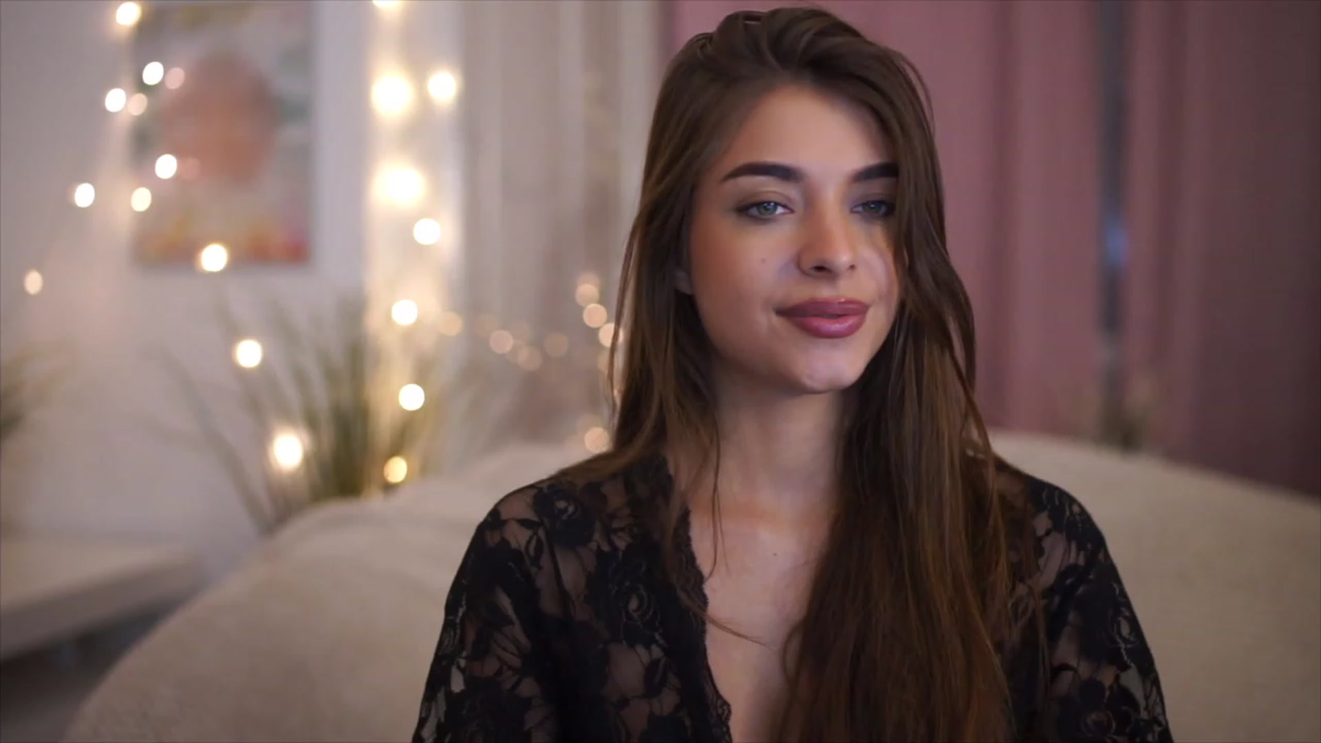 Gallery image thumbnail from Patrascanu333's myfreecams stream on, 12/03/2022, 16:56 image 8 of 20