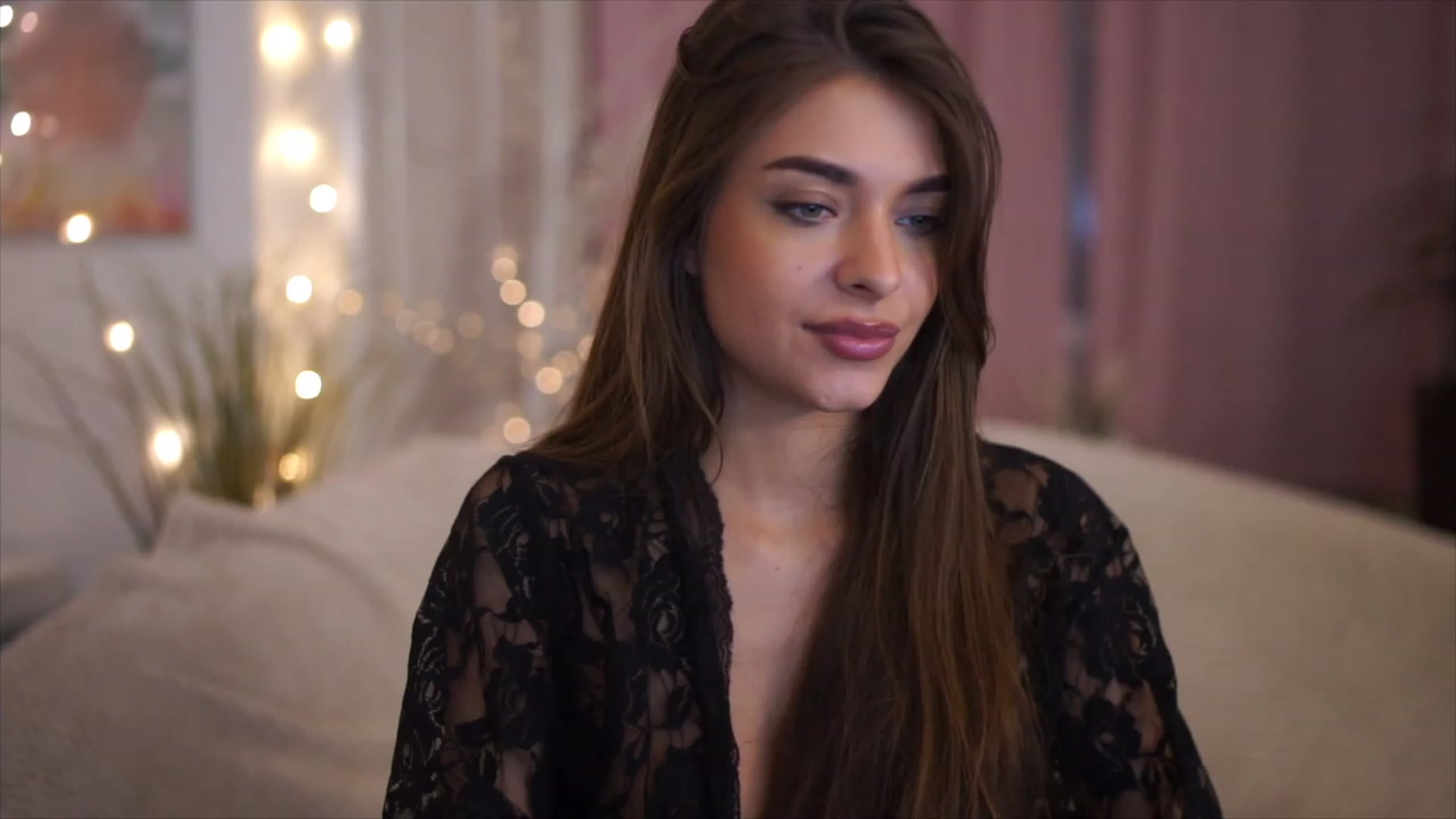Gallery image thumbnail from Patrascanu333's myfreecams stream on, 12/03/2022, 16:56 image 16 of 20