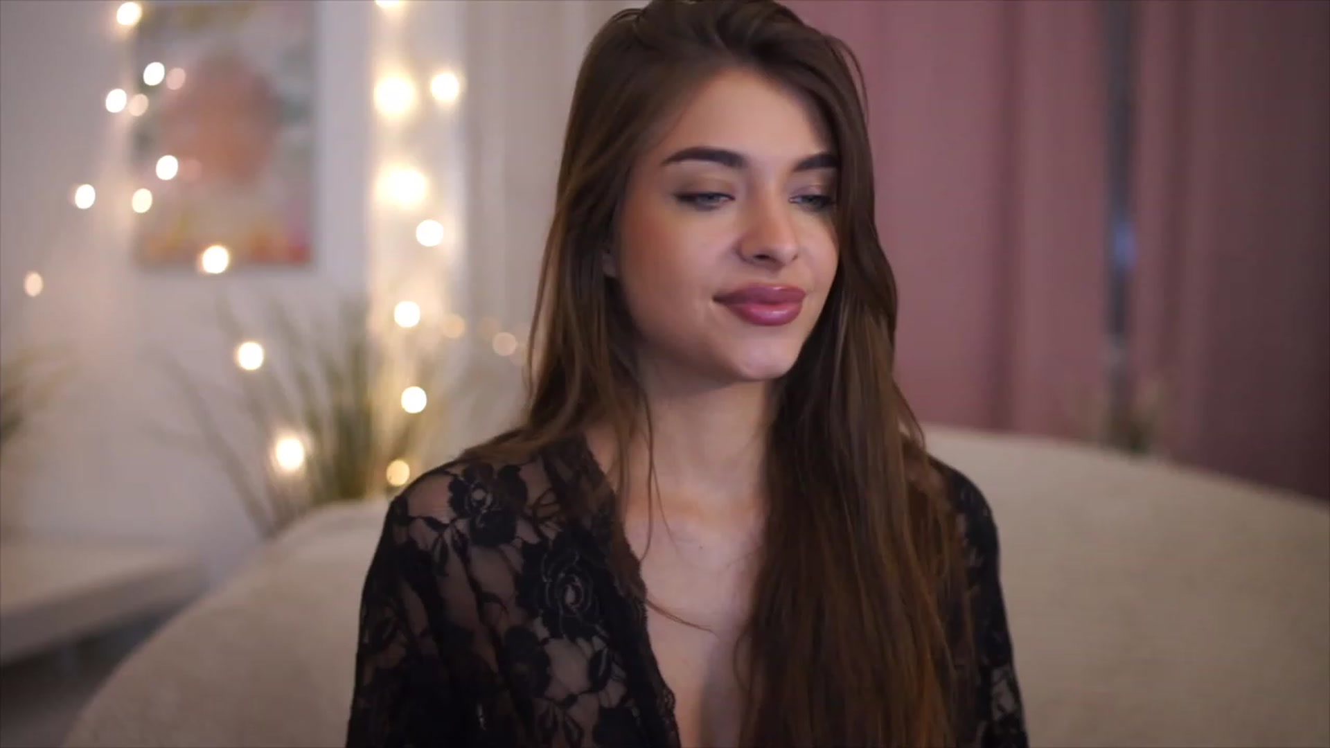 Gallery image thumbnail from Patrascanu333's myfreecams stream on, 12/03/2022, 16:56 image 7 of 20