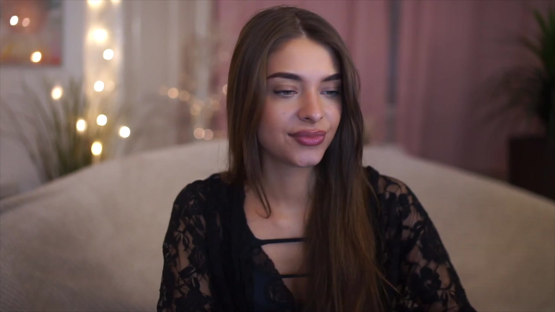 Gallery image thumbnail from Patrascanu333's myfreecams stream on, 12/09/2022, 17:19 image 11 of 20