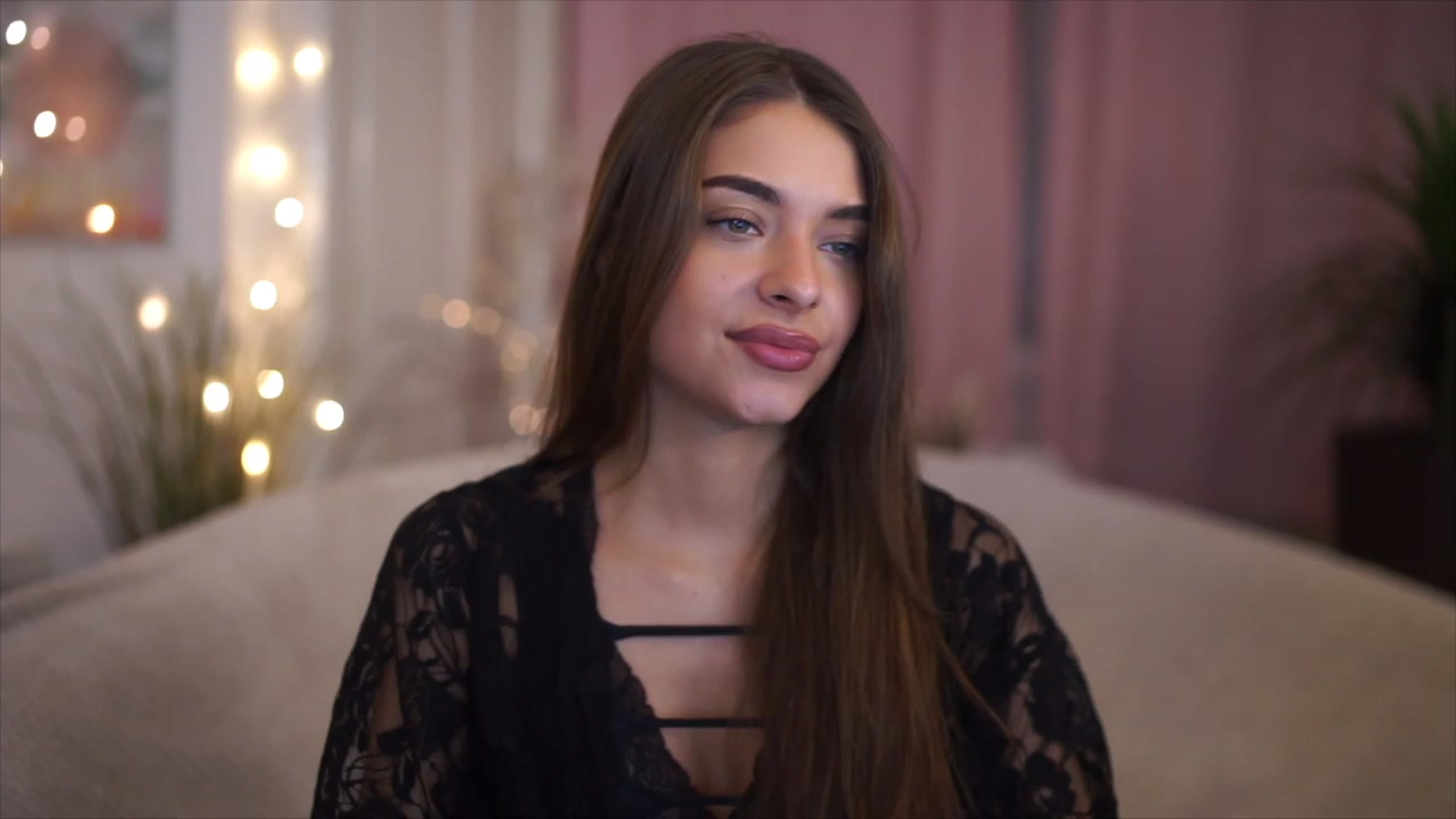 Gallery image thumbnail from Patrascanu333's myfreecams stream on, 12/09/2022, 17:19 image 19 of 20