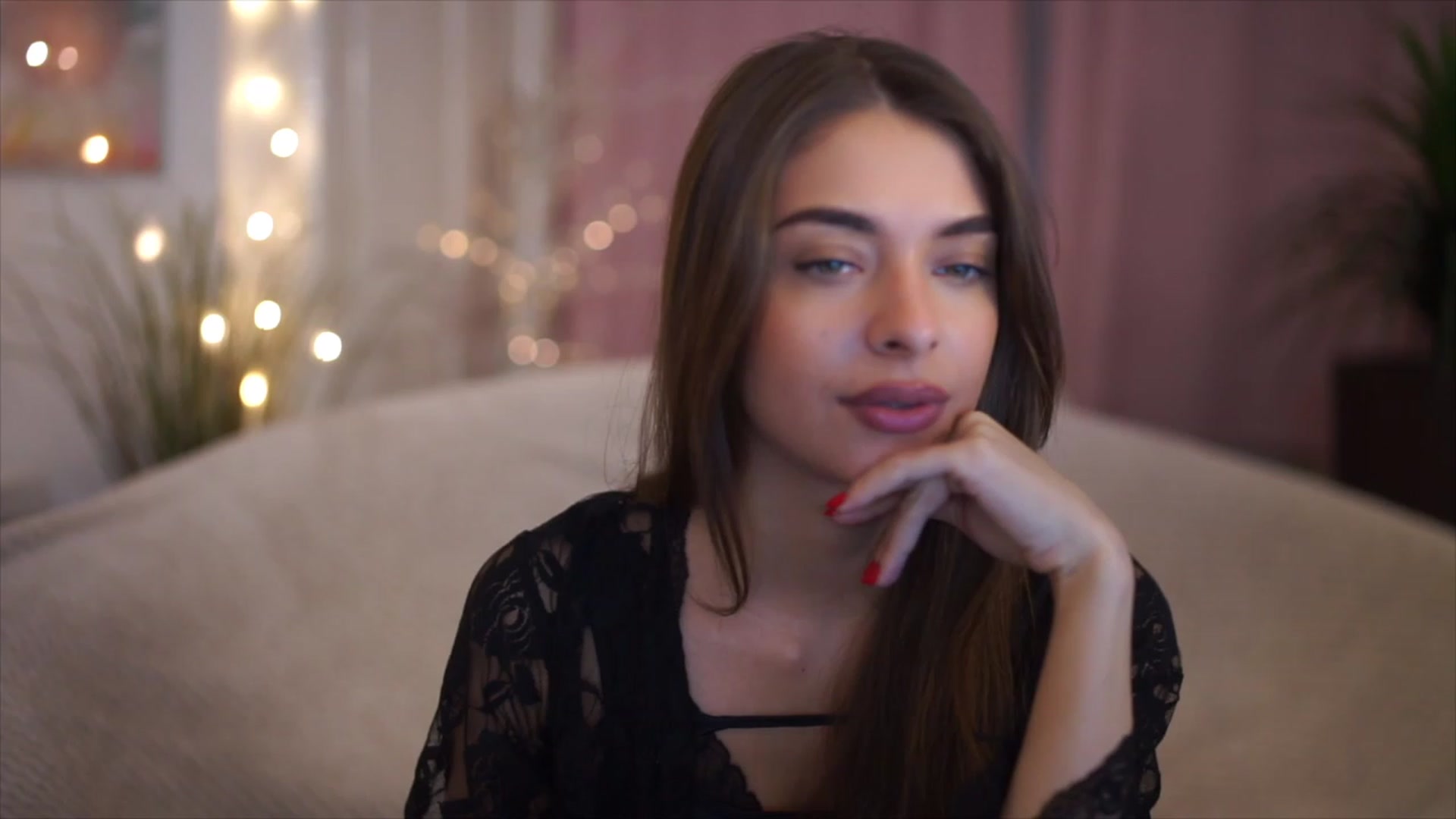Gallery image thumbnail from Patrascanu333's myfreecams stream on, 12/09/2022, 17:19 image 14 of 20