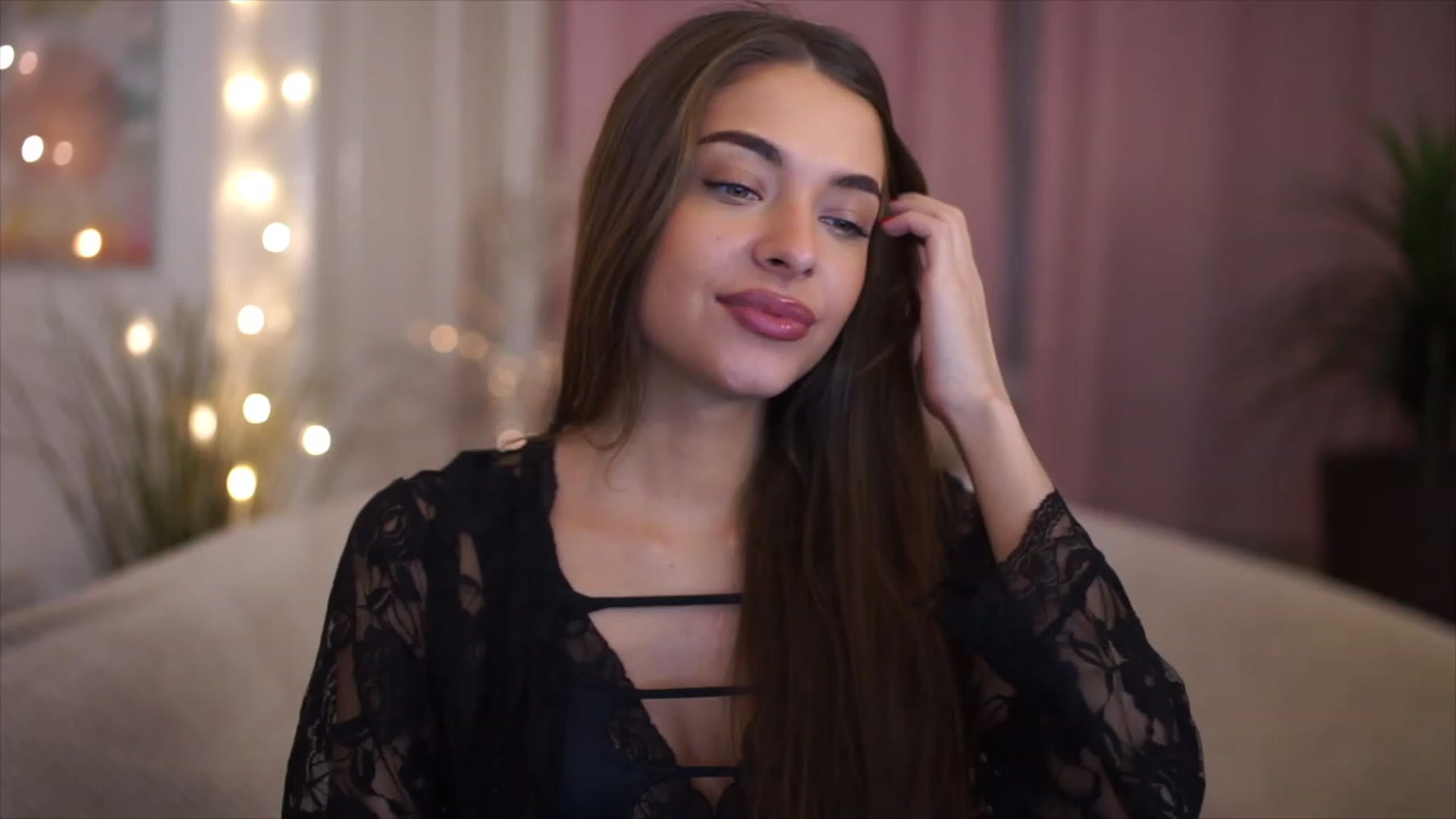 Gallery image thumbnail from Patrascanu333's myfreecams stream on, 12/09/2022, 17:19 image 4 of 20