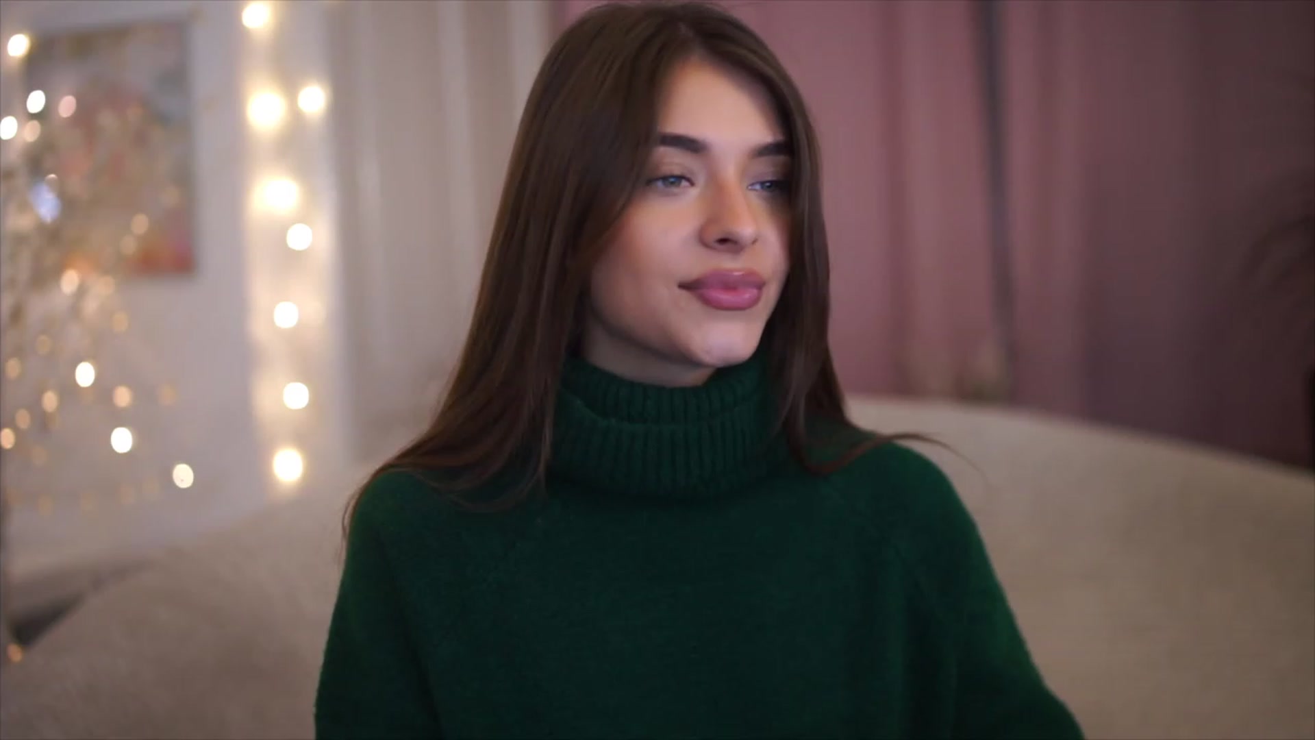 Gallery image thumbnail from Patrascanu333's myfreecams stream on, 12/20/2022, 17:25 image 12 of 20