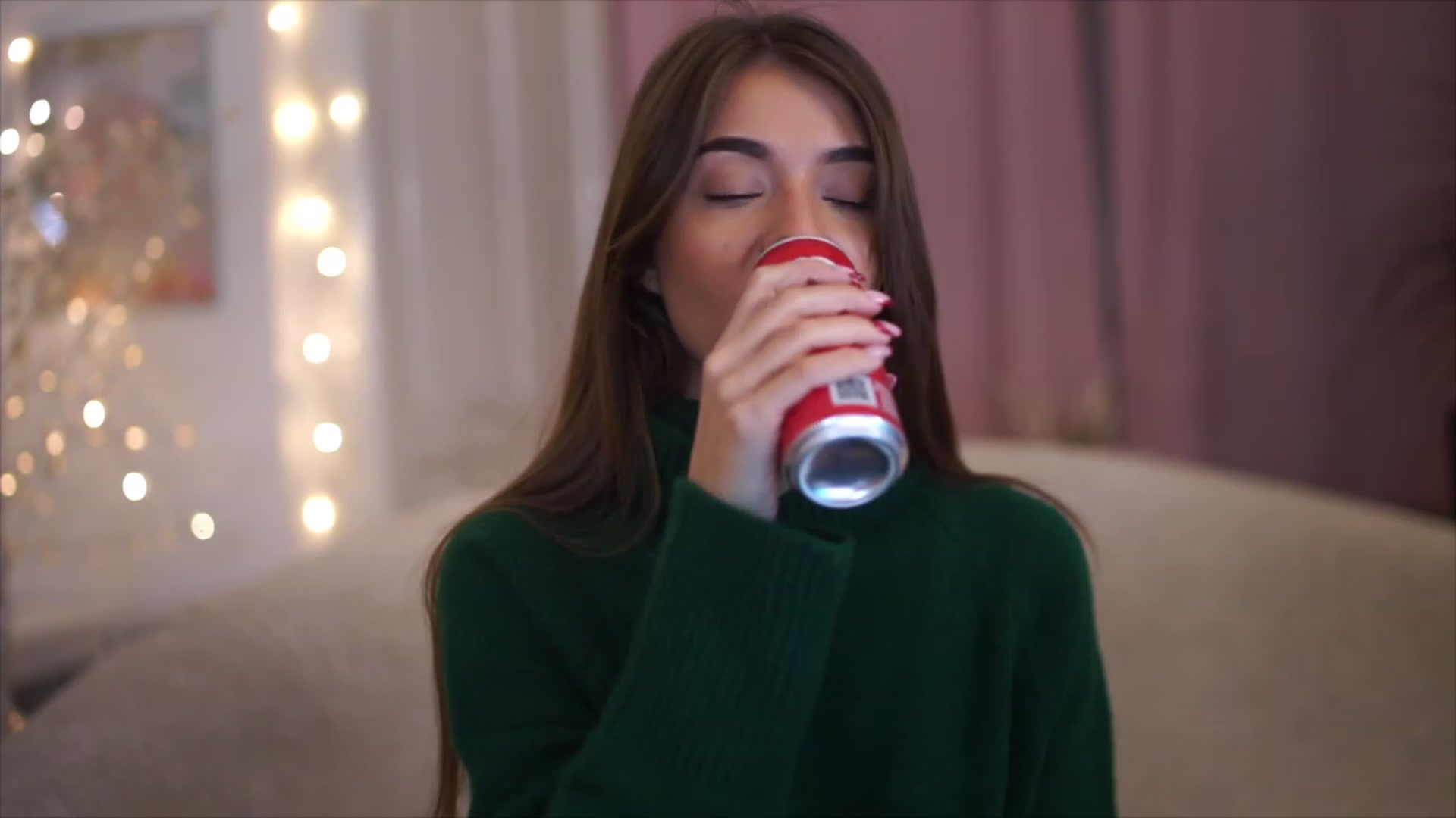 Gallery image thumbnail from Patrascanu333's myfreecams stream on, 12/20/2022, 17:25 image 11 of 20