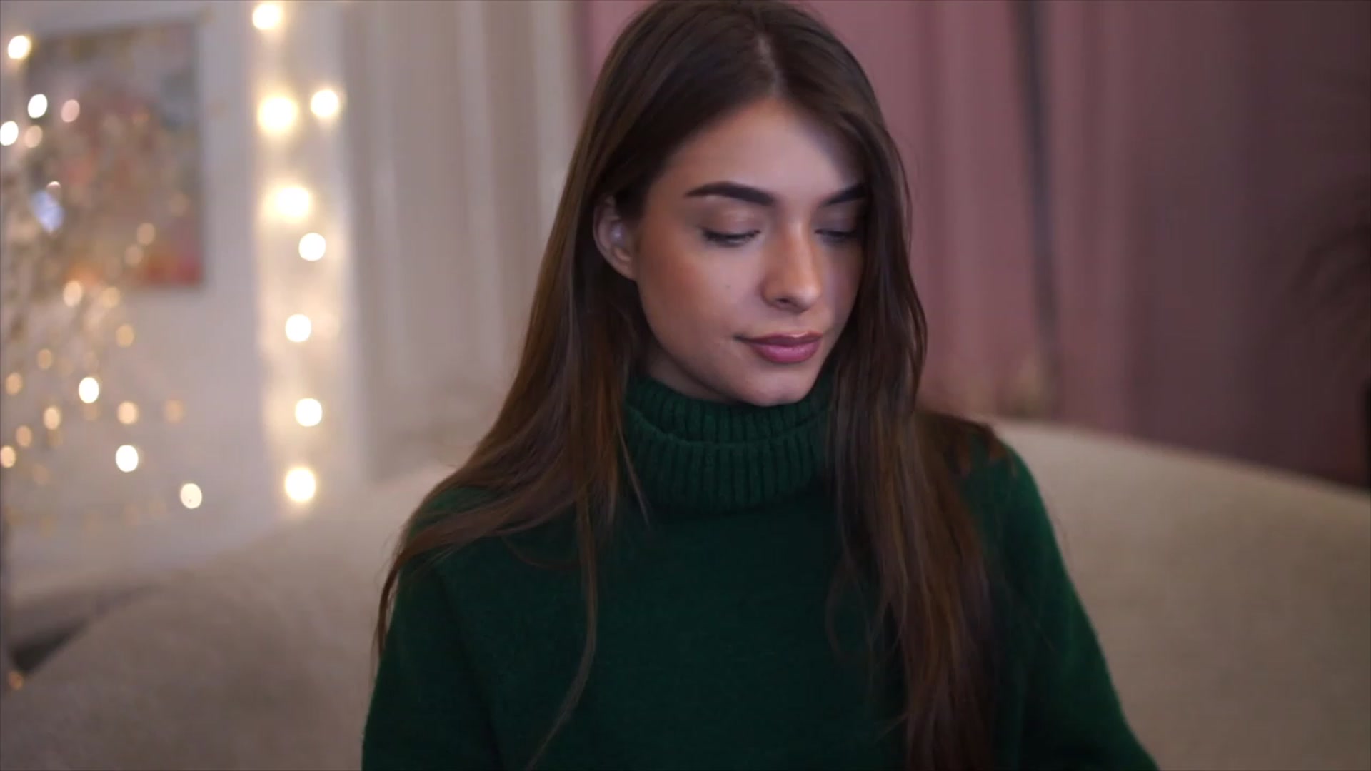 Gallery image thumbnail from Patrascanu333's myfreecams stream on, 12/20/2022, 17:25 image 2 of 20