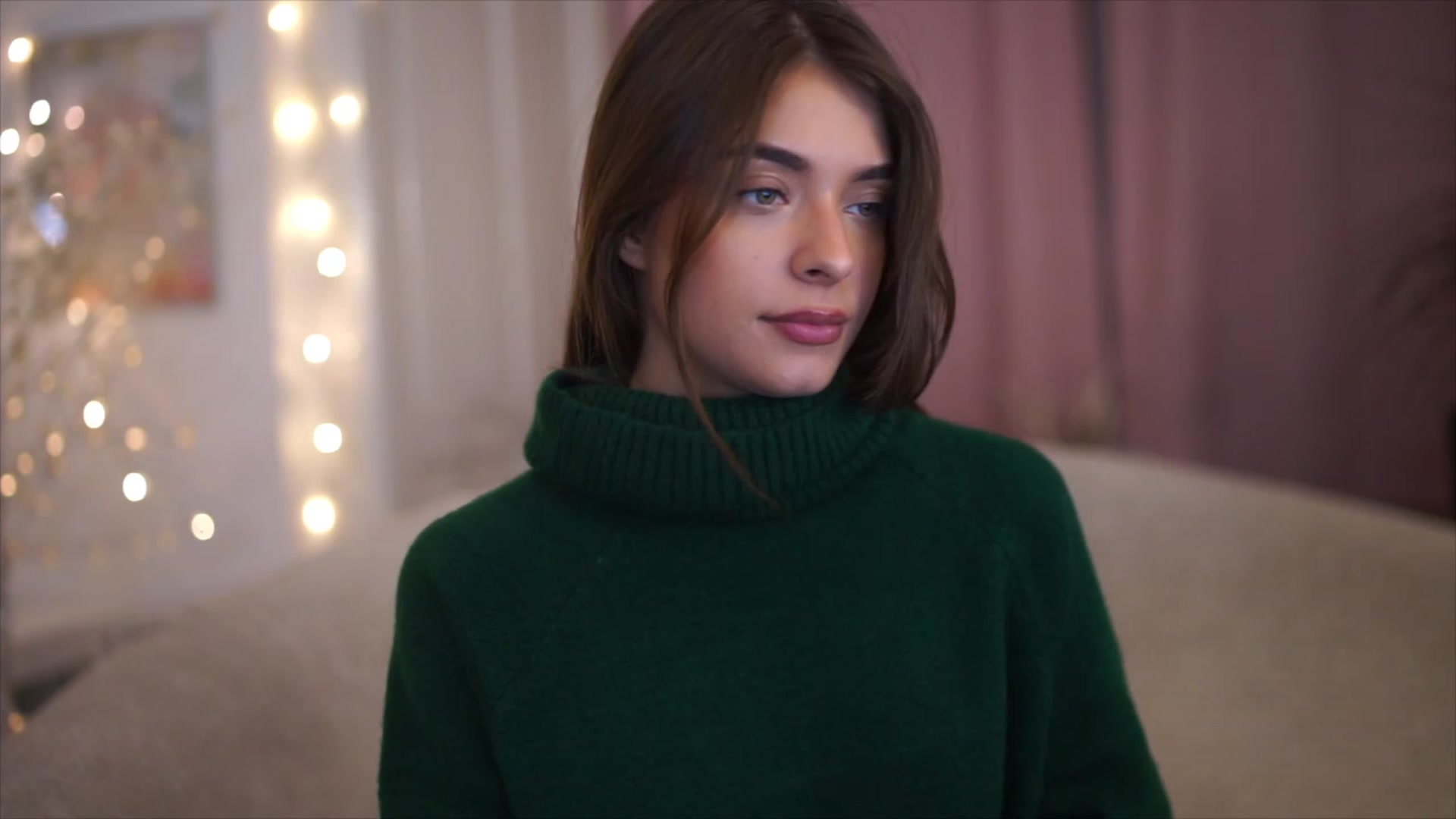 Gallery image thumbnail from Patrascanu333's myfreecams stream on, 12/20/2022, 17:25 image 9 of 20