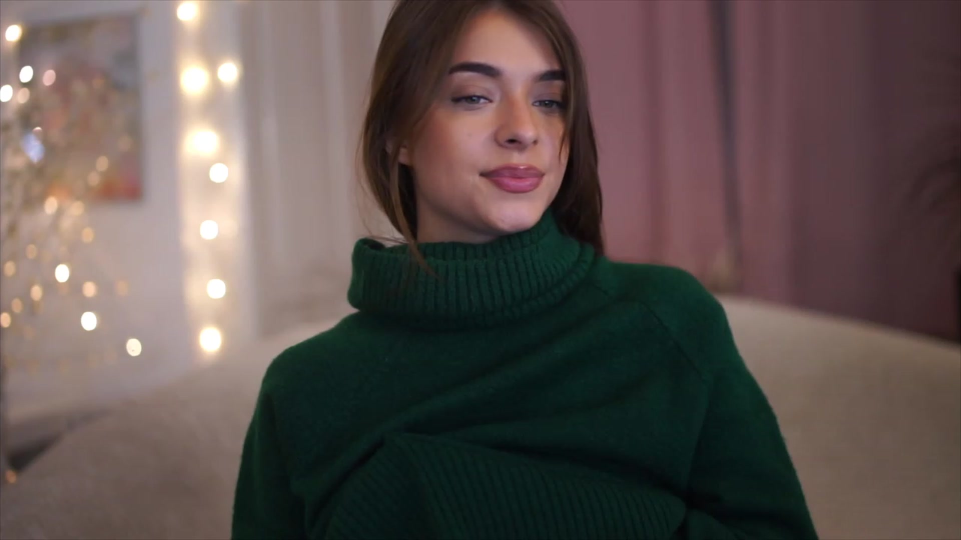 Gallery image thumbnail from Patrascanu333's myfreecams stream on, 12/20/2022, 17:25 image 8 of 20