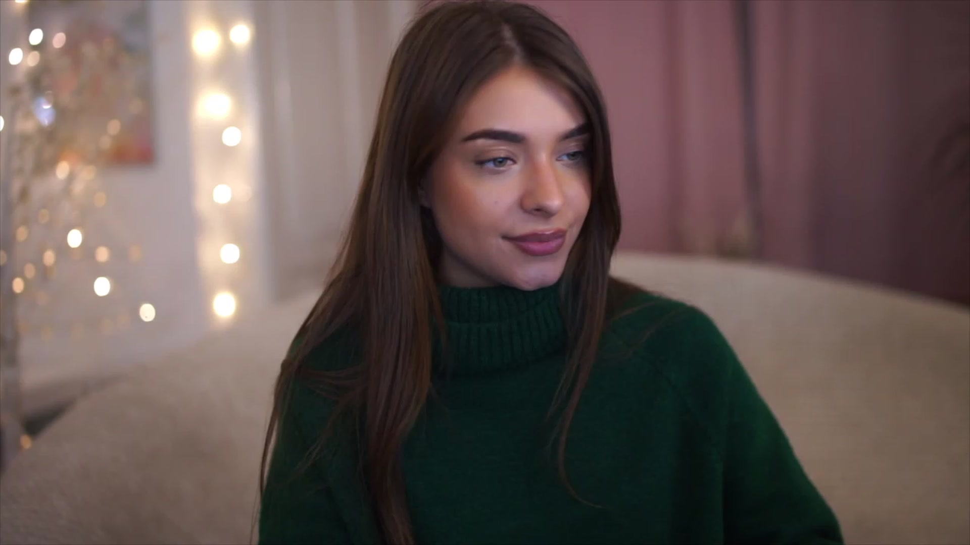 Gallery image thumbnail from Patrascanu333's myfreecams stream on, 12/20/2022, 17:25 image 20 of 20