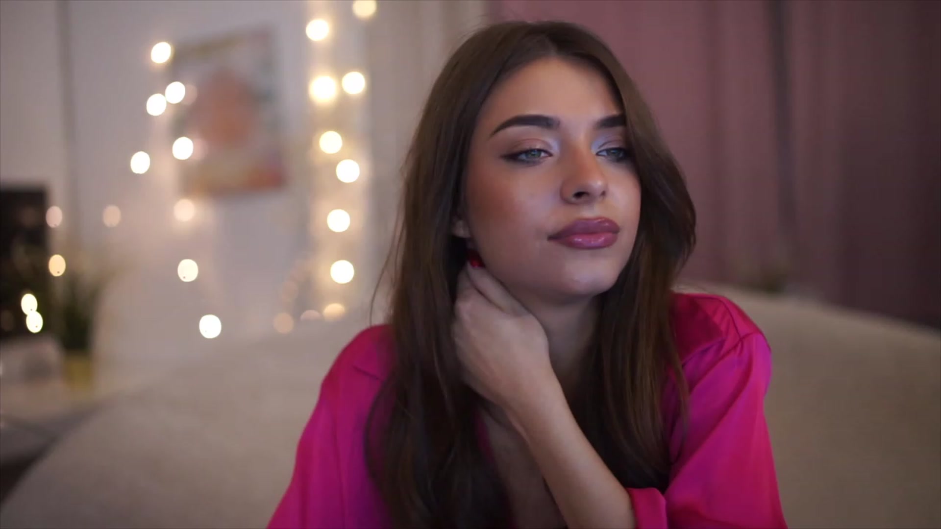 Gallery image thumbnail from Patrascanu333's myfreecams stream on, 12/22/2022, 13:11 image 18 of 20