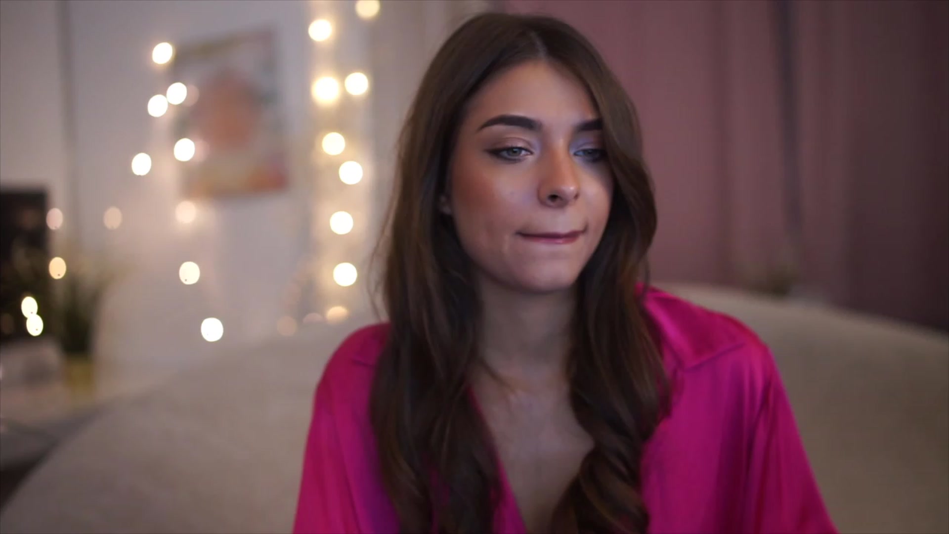 Gallery image thumbnail from Patrascanu333's myfreecams stream on, 12/22/2022, 13:11 image 12 of 20