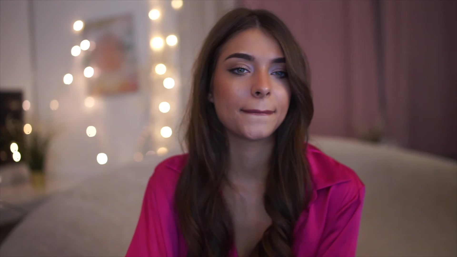 Gallery image thumbnail from Patrascanu333's myfreecams stream on, 12/22/2022, 13:11 image 9 of 20