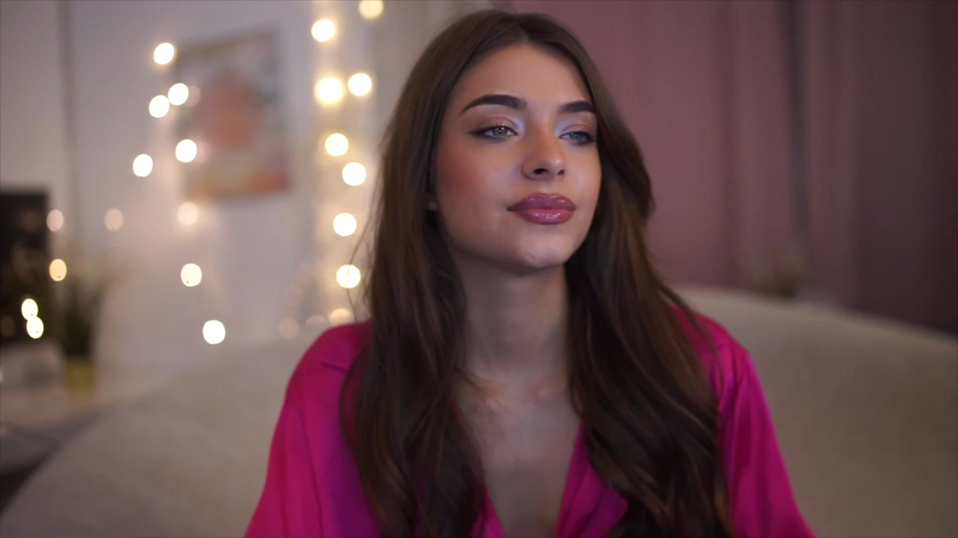 Gallery image thumbnail from Patrascanu333's myfreecams stream on, 12/22/2022, 13:11 image 17 of 20
