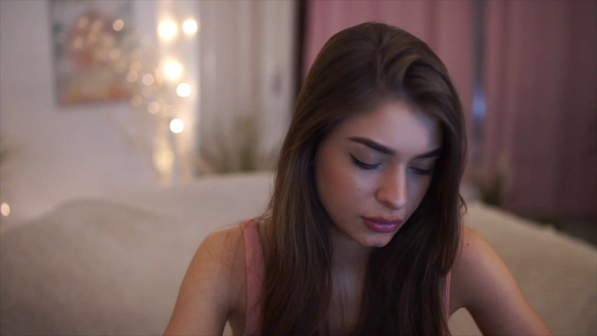 Gallery image thumbnail from Patrascanu333's myfreecams stream on, 01/02/2023, 15:57 image 10 of 20