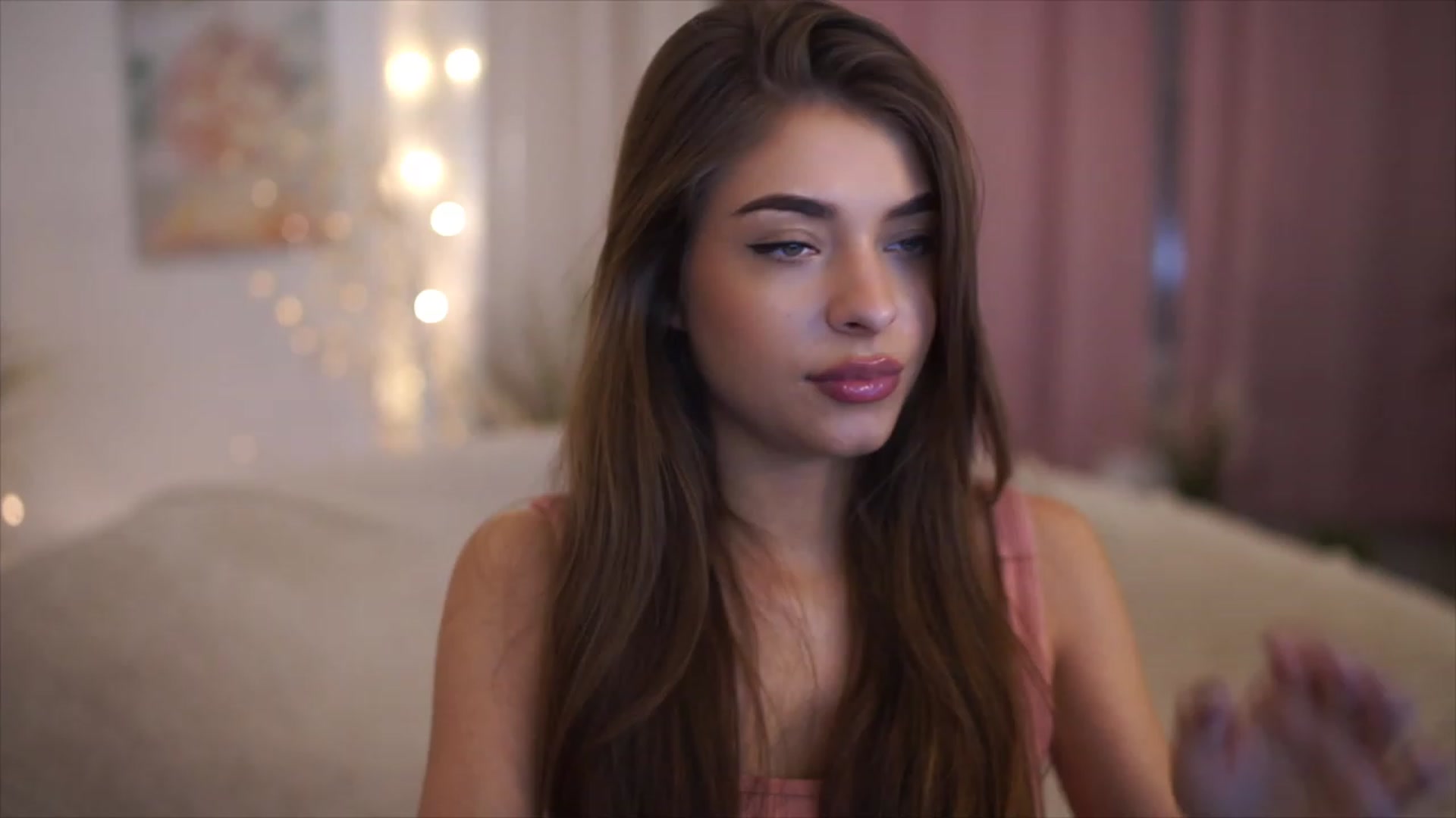 Gallery image thumbnail from Patrascanu333's myfreecams stream on, 01/02/2023, 15:57 image 4 of 20