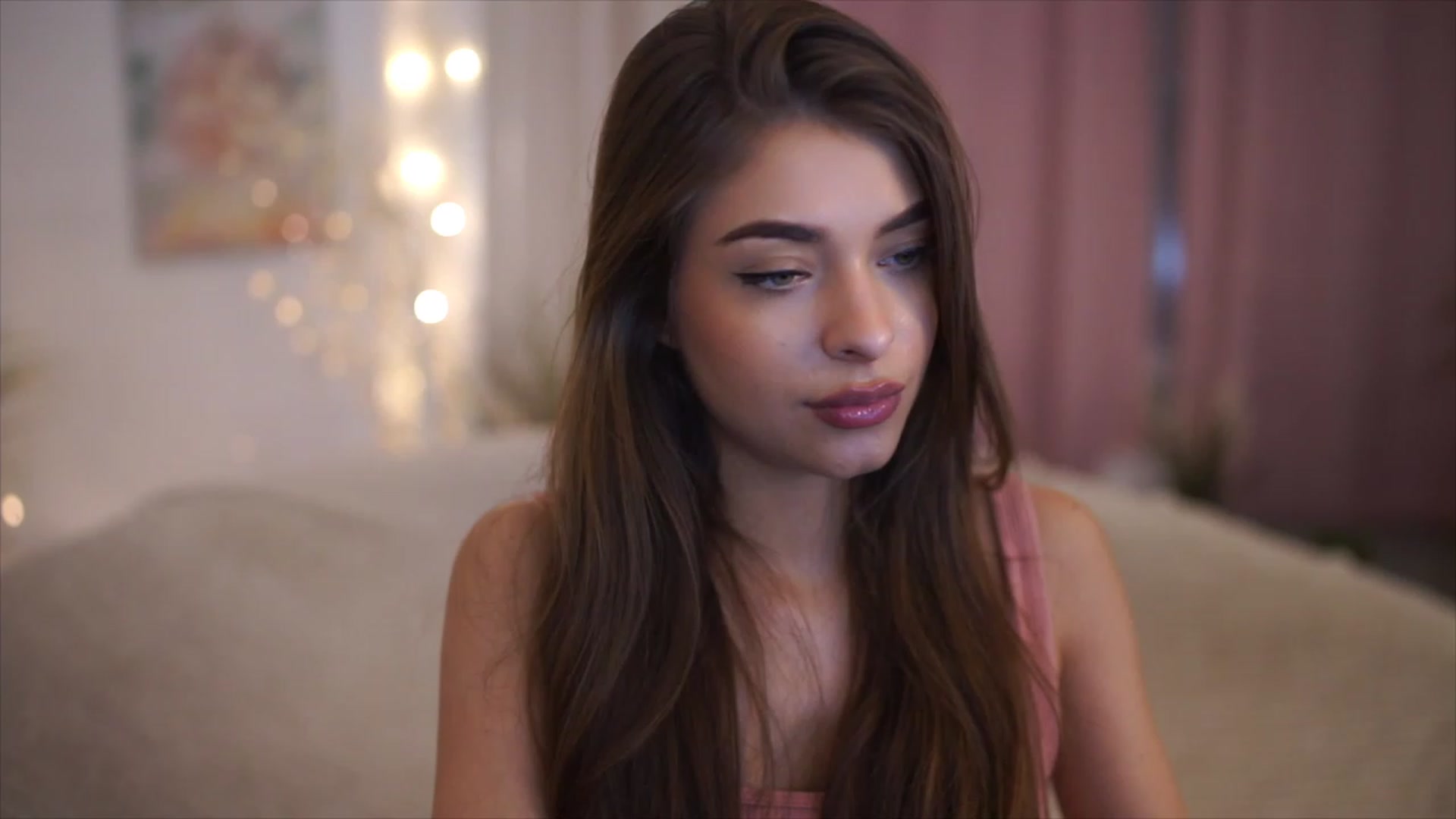 Gallery image thumbnail from Patrascanu333's myfreecams stream on, 01/02/2023, 15:57 image 3 of 20