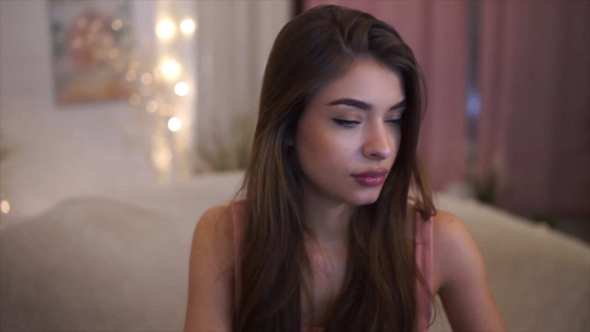 Gallery image thumbnail from Patrascanu333's myfreecams stream on, 01/02/2023, 15:57 image 5 of 20