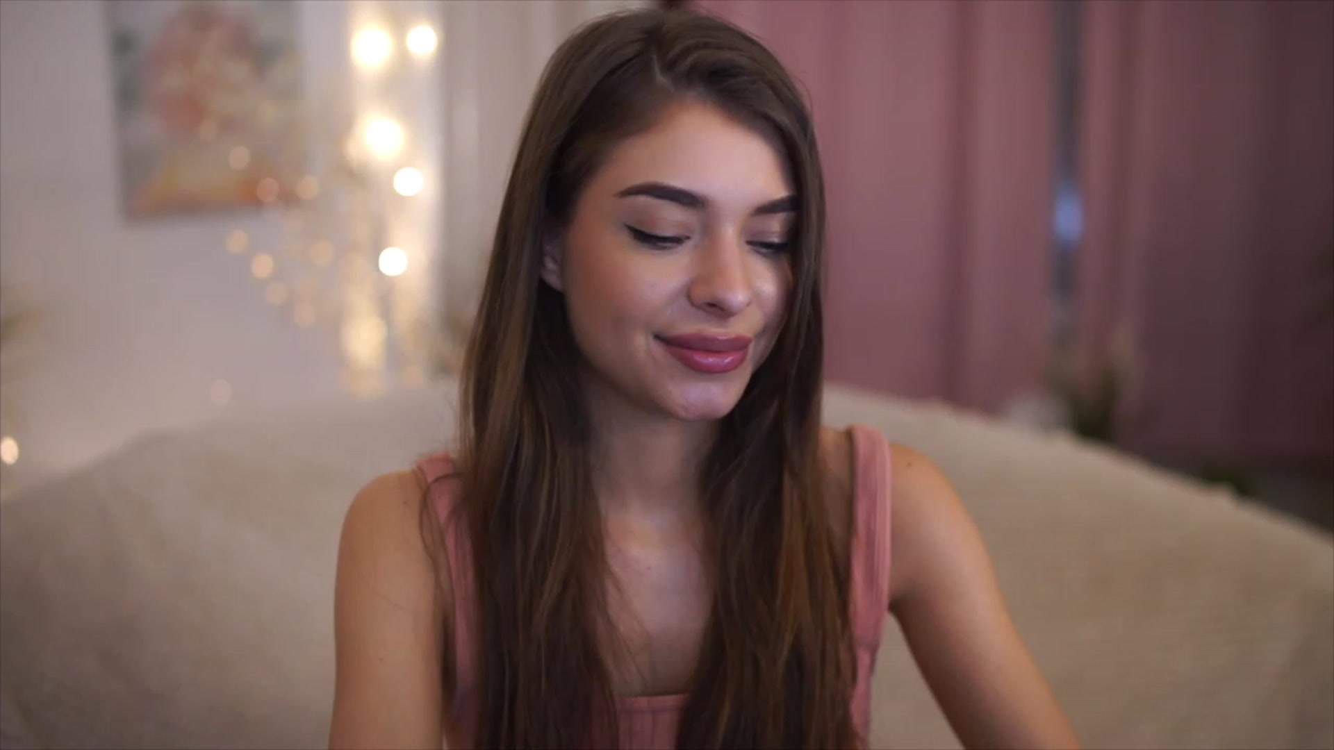 Gallery image thumbnail from Patrascanu333's myfreecams stream on, 01/02/2023, 17:26 image 7 of 20