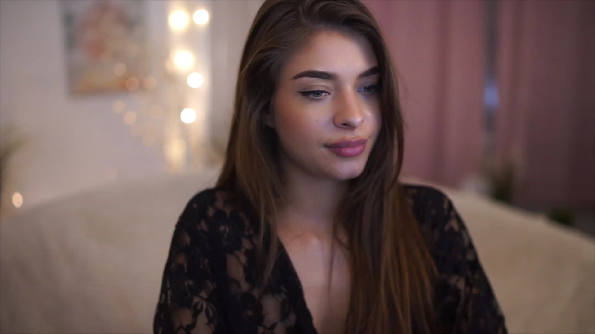 Gallery image thumbnail from Patrascanu333's myfreecams stream on, 01/02/2023, 18:08 image 4 of 20
