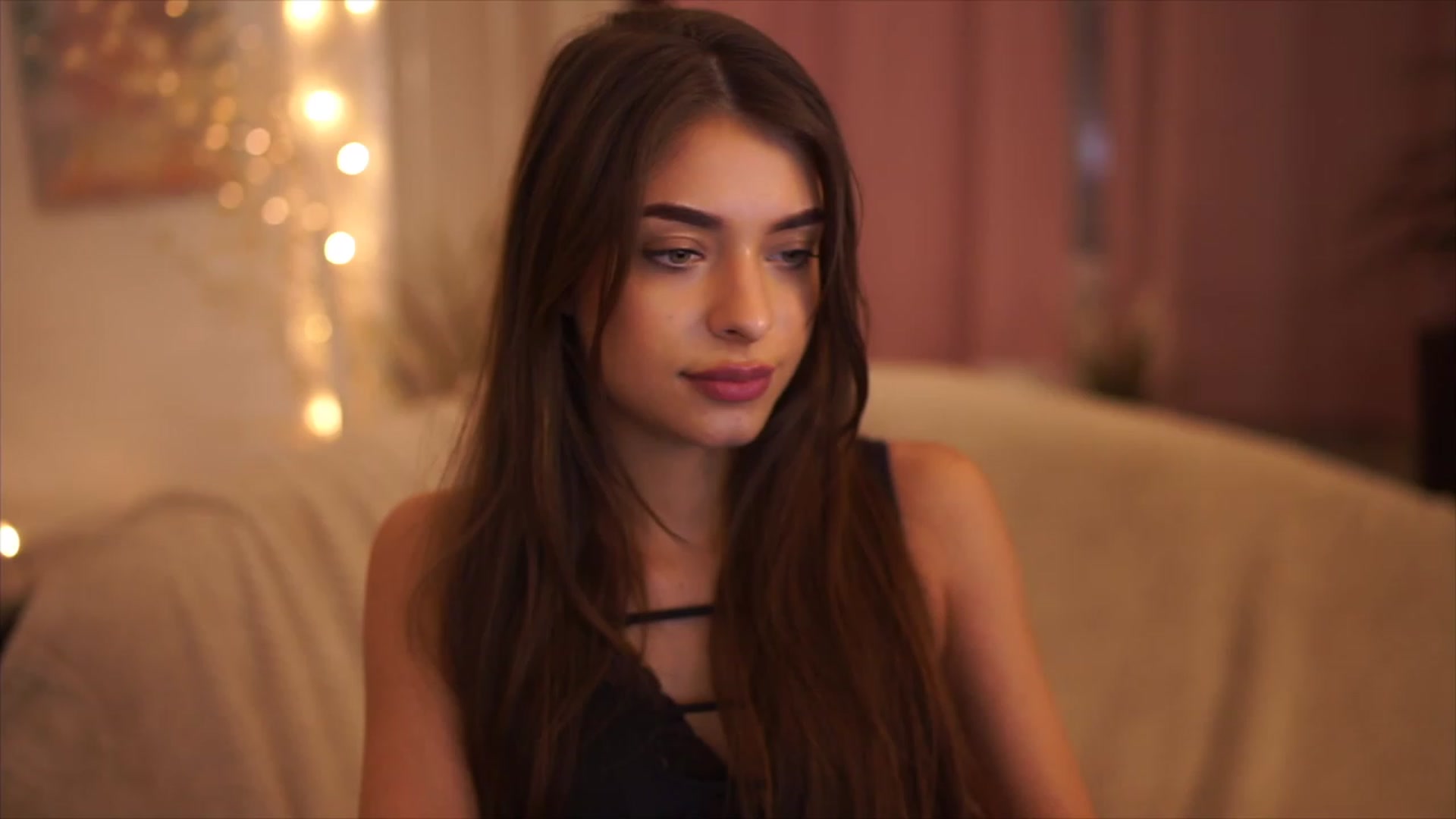 Gallery image thumbnail from Patrascanu333's myfreecams stream on, 01/03/2023, 18:00 image 17 of 20