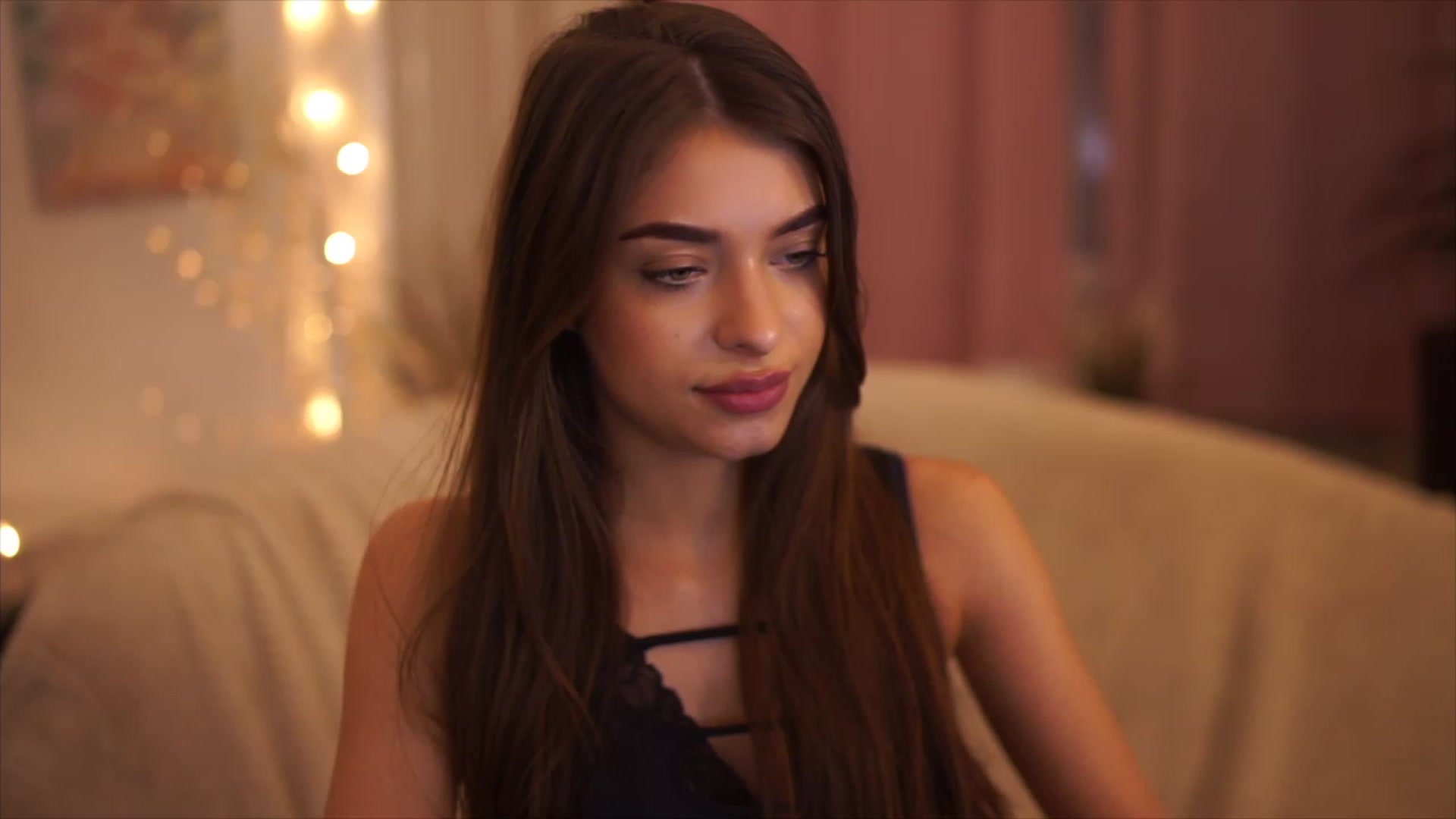 Gallery image thumbnail from Patrascanu333's myfreecams stream on, 01/03/2023, 18:00 image 20 of 20
