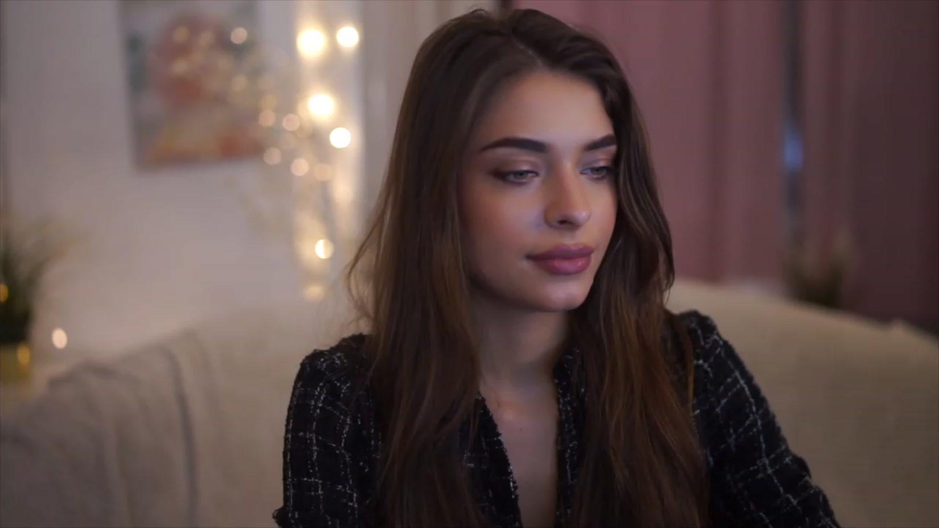 Gallery image thumbnail from Patrascanu333's myfreecams stream on, 01/05/2023, 16:34 image 19 of 20