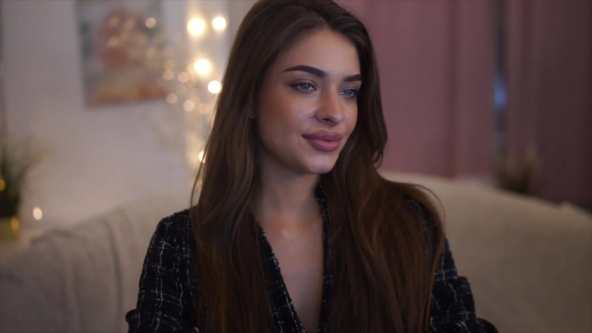 Gallery image thumbnail from Patrascanu333's myfreecams stream on, 01/05/2023, 16:34 image 1 of 20