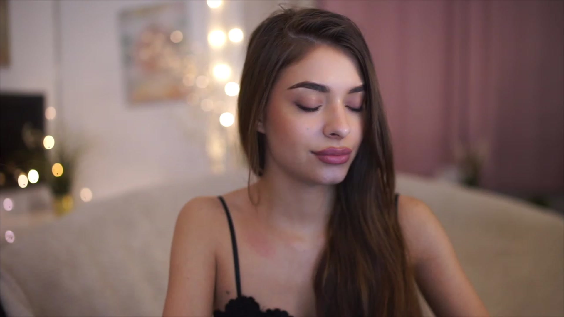 Gallery image thumbnail from Patrascanu333's myfreecams stream on, 01/13/2023, 17:56 image 11 of 20