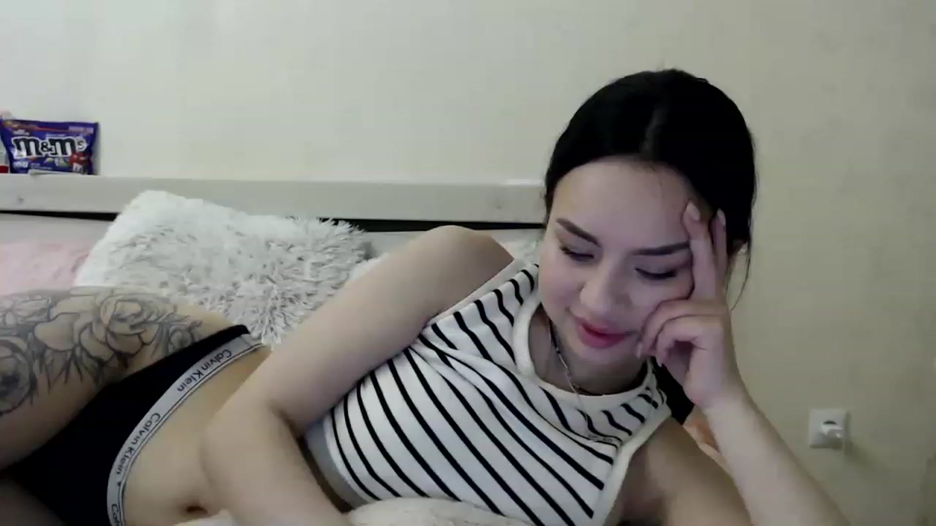 Gallery image thumbnail from Patri_'s myfreecams stream on, 03/26/2023, 23:03 image 4 of 20