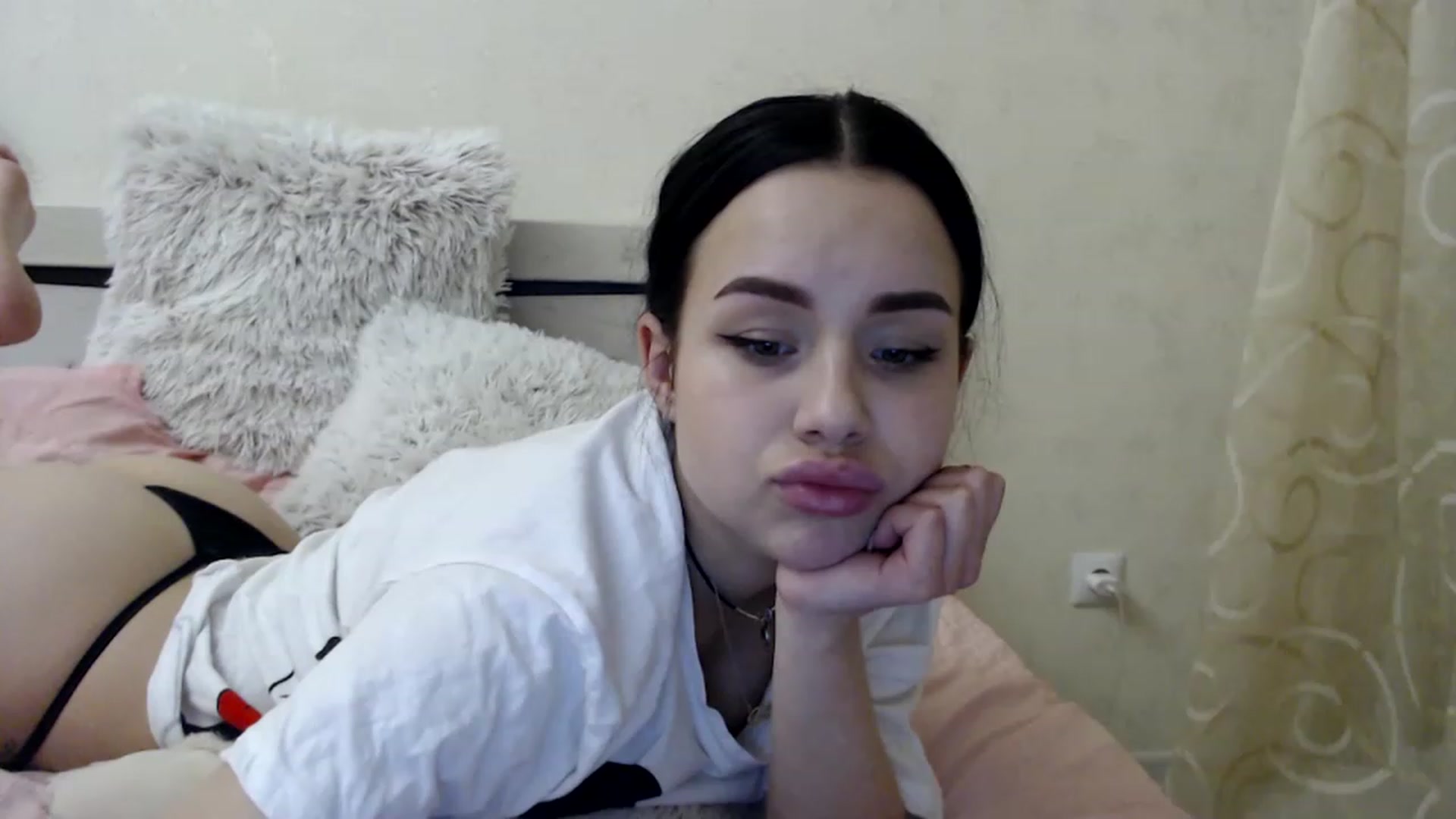 Gallery image thumbnail from Patri_'s myfreecams stream on, 04/02/2023, 23:11 image 16 of 20