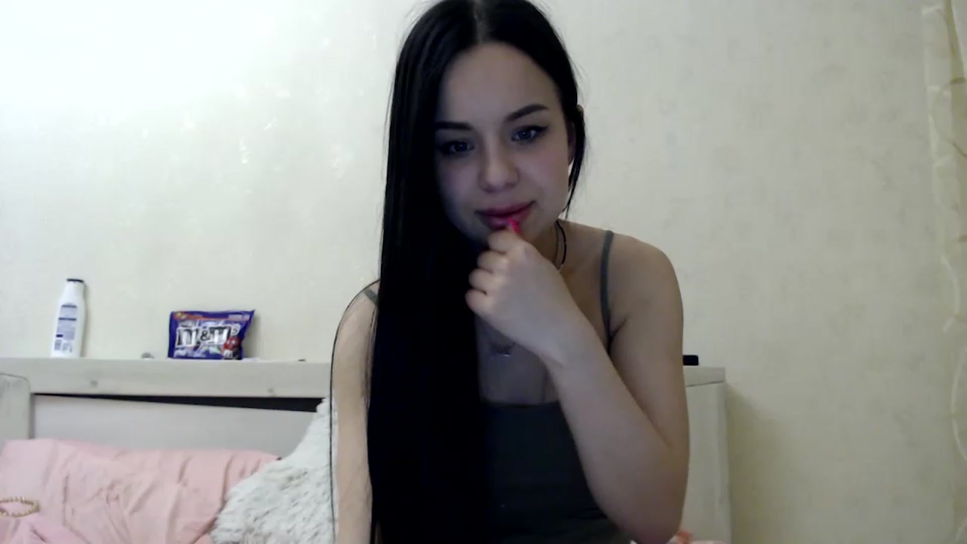 Gallery image thumbnail from Patri_'s myfreecams stream on, 05/21/2023, 22:39 image 9 of 20