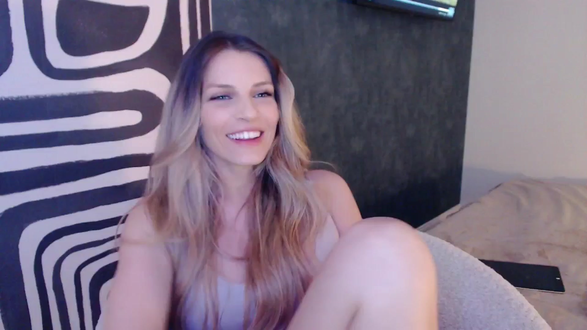 Gallery image thumbnail from Patriciaah's myfreecams stream on, 07/07/2025, 06:40 image 1 of 20