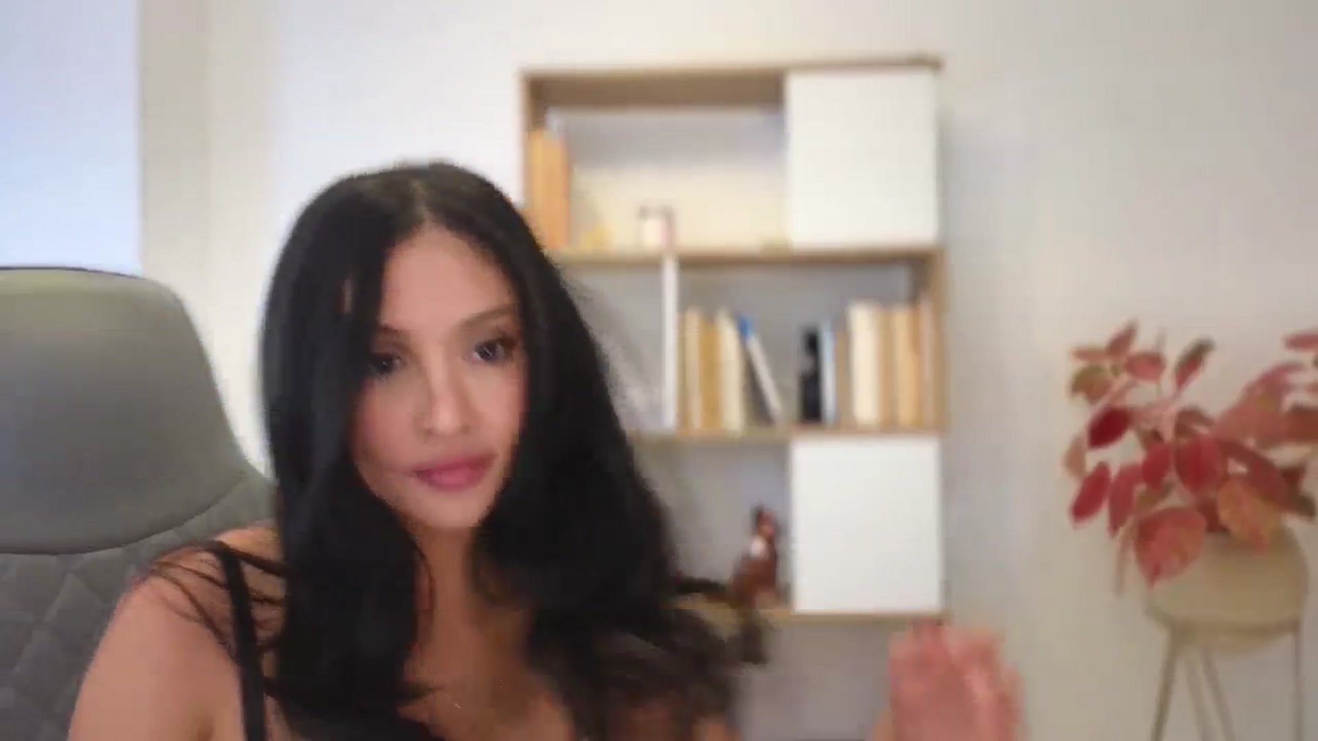 Gallery image thumbnail from PaulaFer's myfreecams stream on, 03/15/2026, 04:20 image 10 of 20
