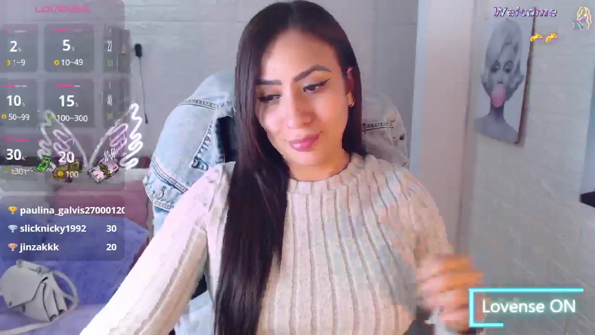 Gallery image thumbnail from Paulina2700's myfreecams stream on, 04/05/2026, 20:36 image 13 of 20